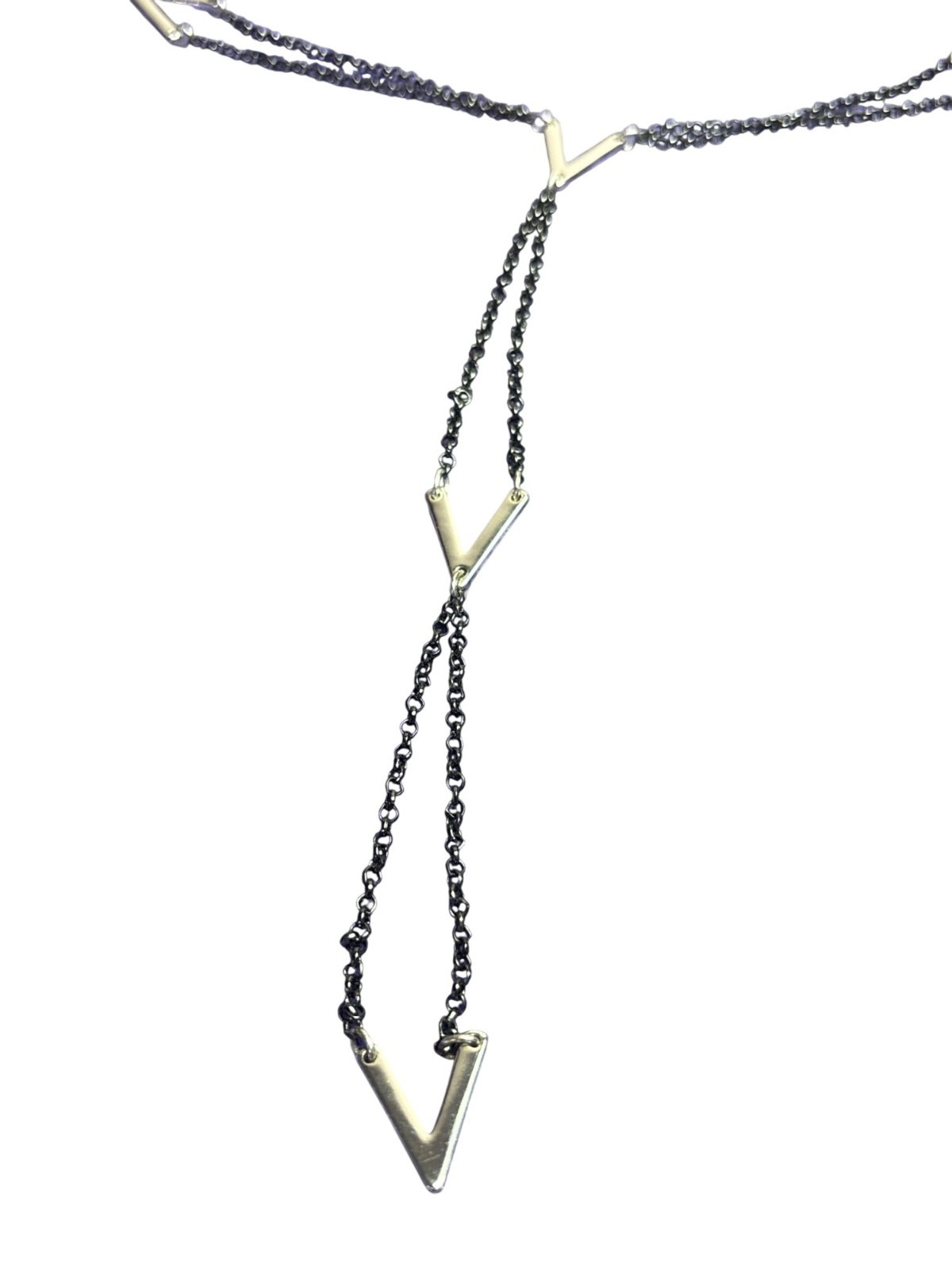 Premier Designs Gunmetal Silvertone V Chain Necklace 30 – 34 inches Long 6.5 in