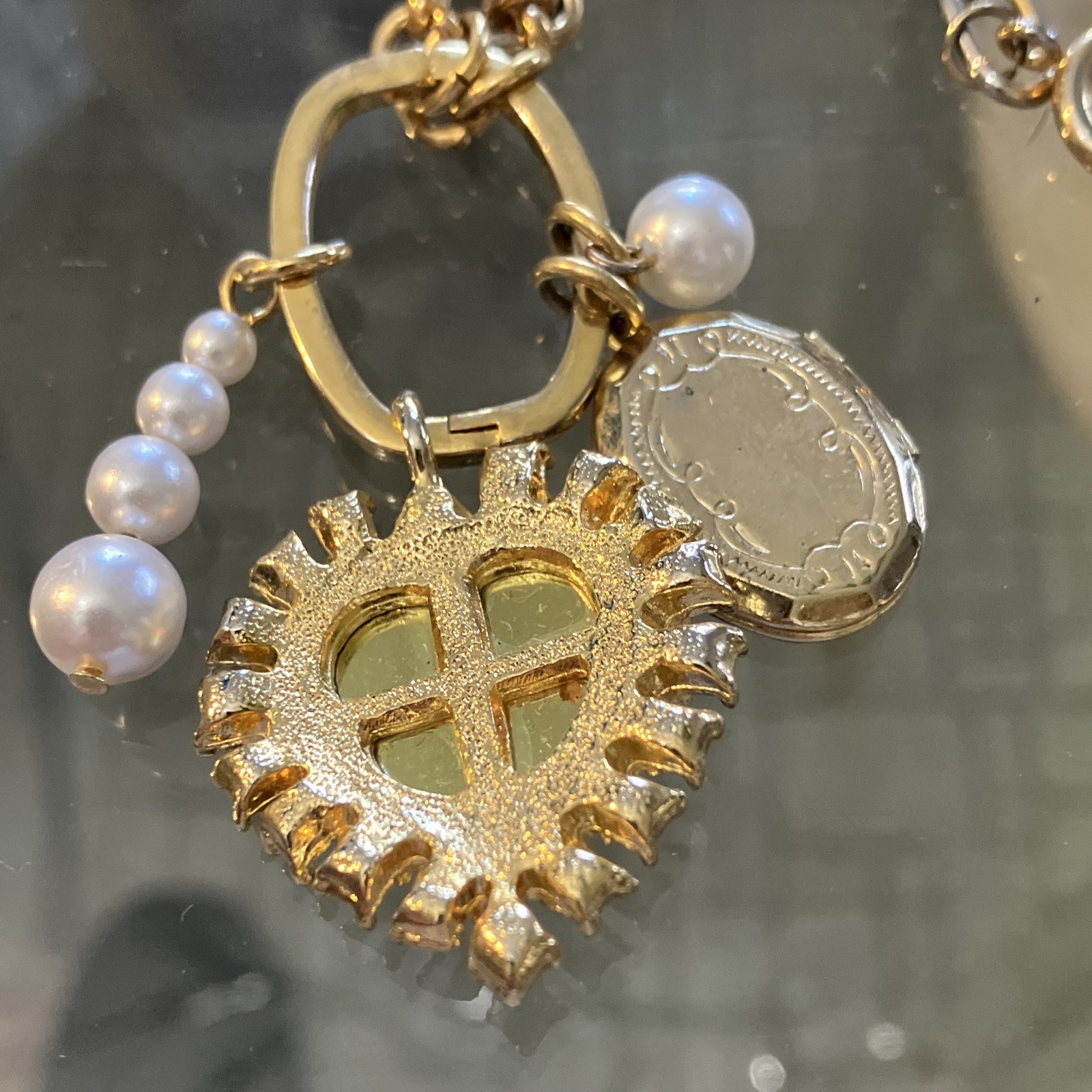 Gold Tone Link Chain Necklace Blue Heart Crystal Halo Charm Faux Pearl Toggle