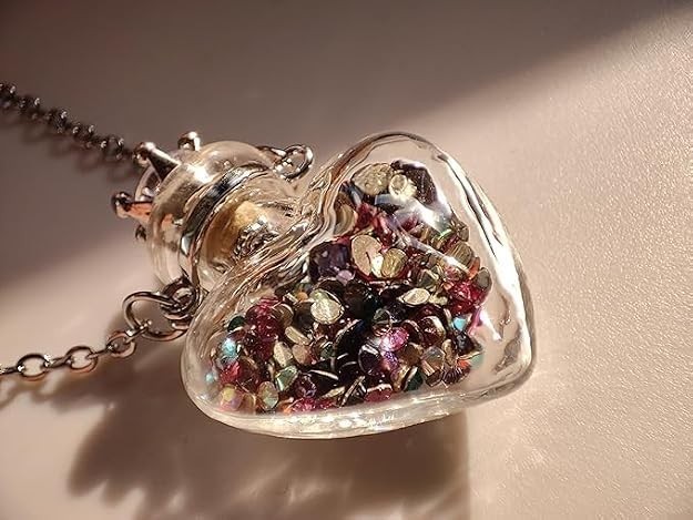 Vial Necklace Heart Shaped Perfume Bottle Pendant Blood Vial Necklace for Liquid