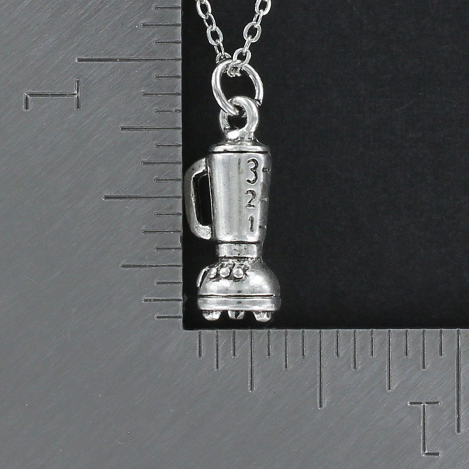 BLENDER Necklace on Chain – Pewter Kitchen Food Cook Chef Bartender Margarita