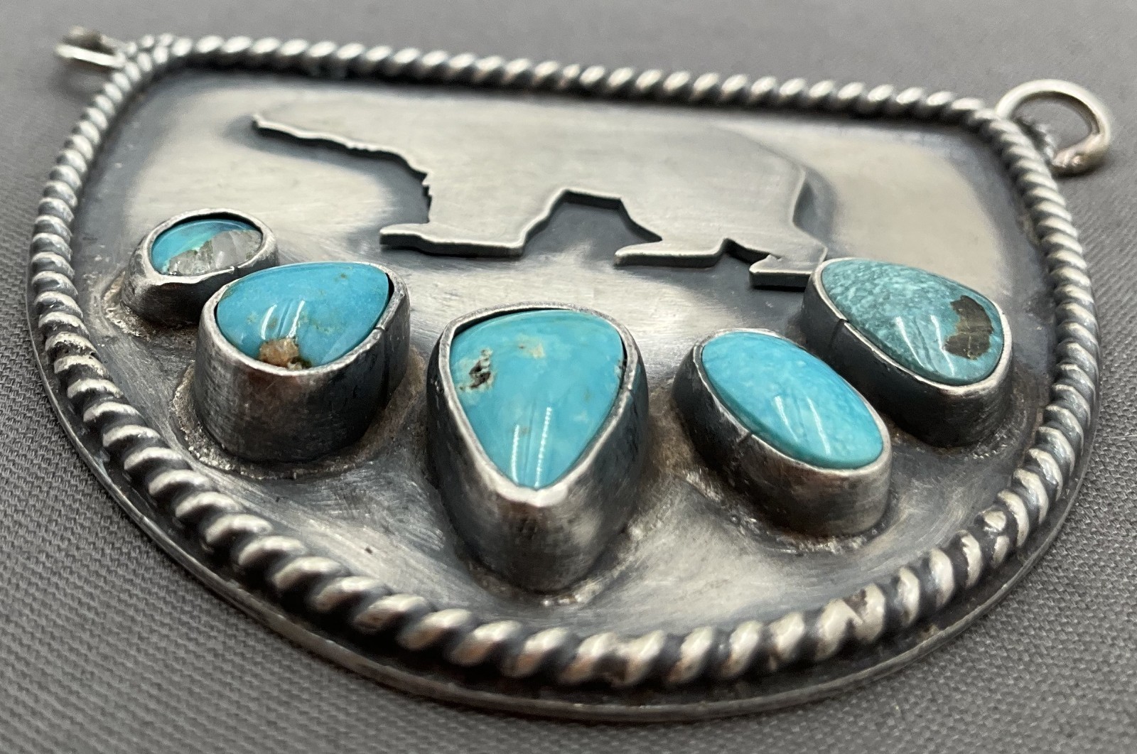 Jenvy Fox Turquoise Sterling Silver Shield Bear Paw Pendant Jewelry Excellent