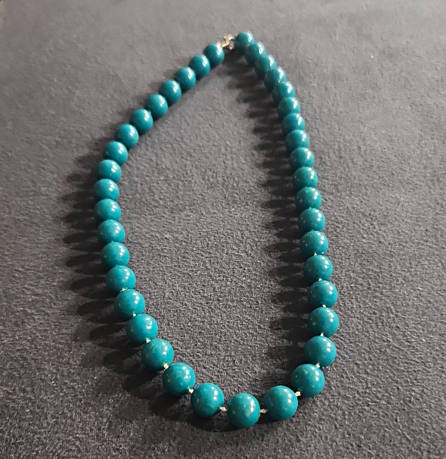 Green Beaded Necklace Ball/Bead Chain Spring Ring Clasp No Stone