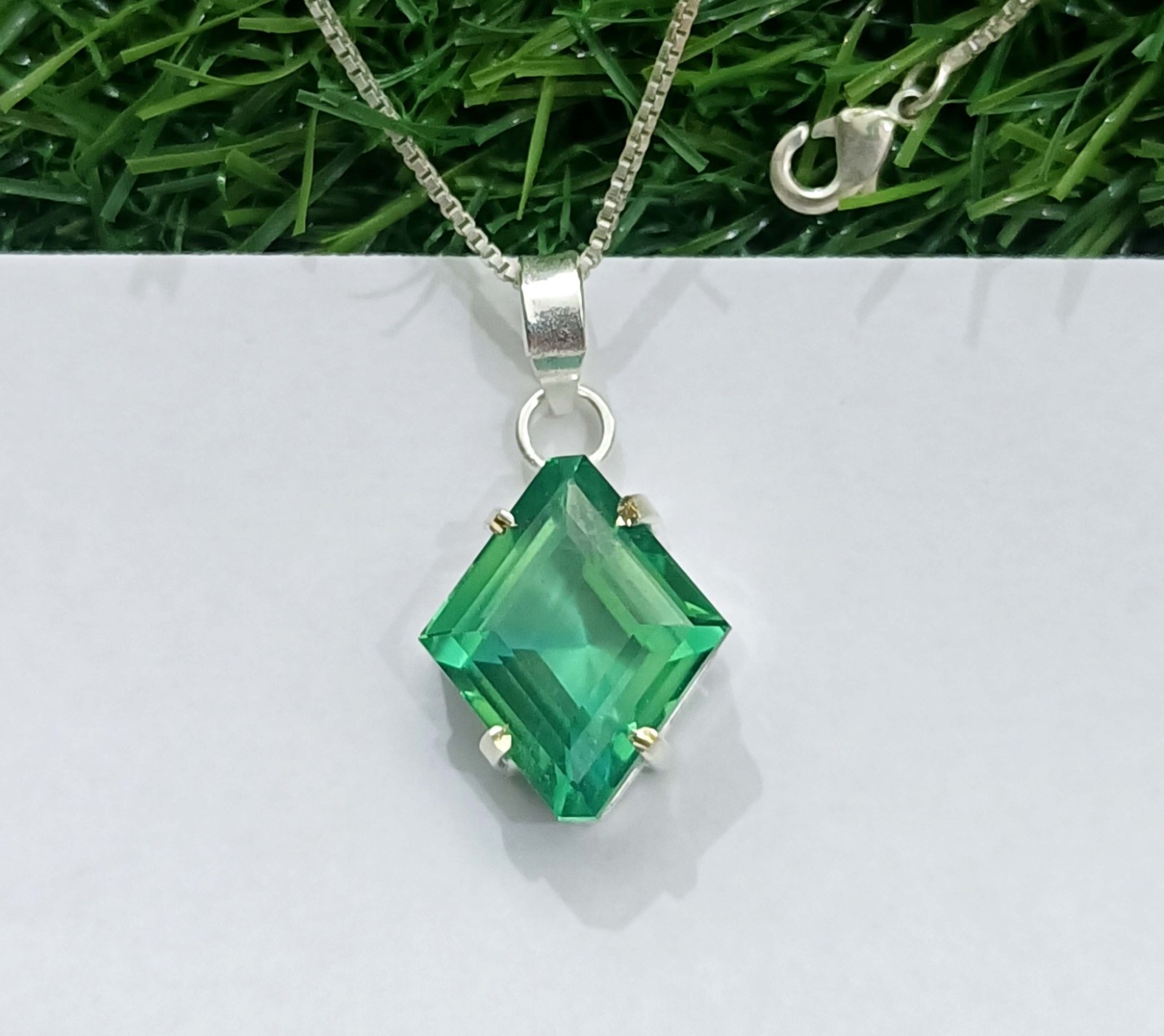 29.15 Ct Natural Green Sapphire Fancy Gemstone Pendant Sterling Silver Jewelry