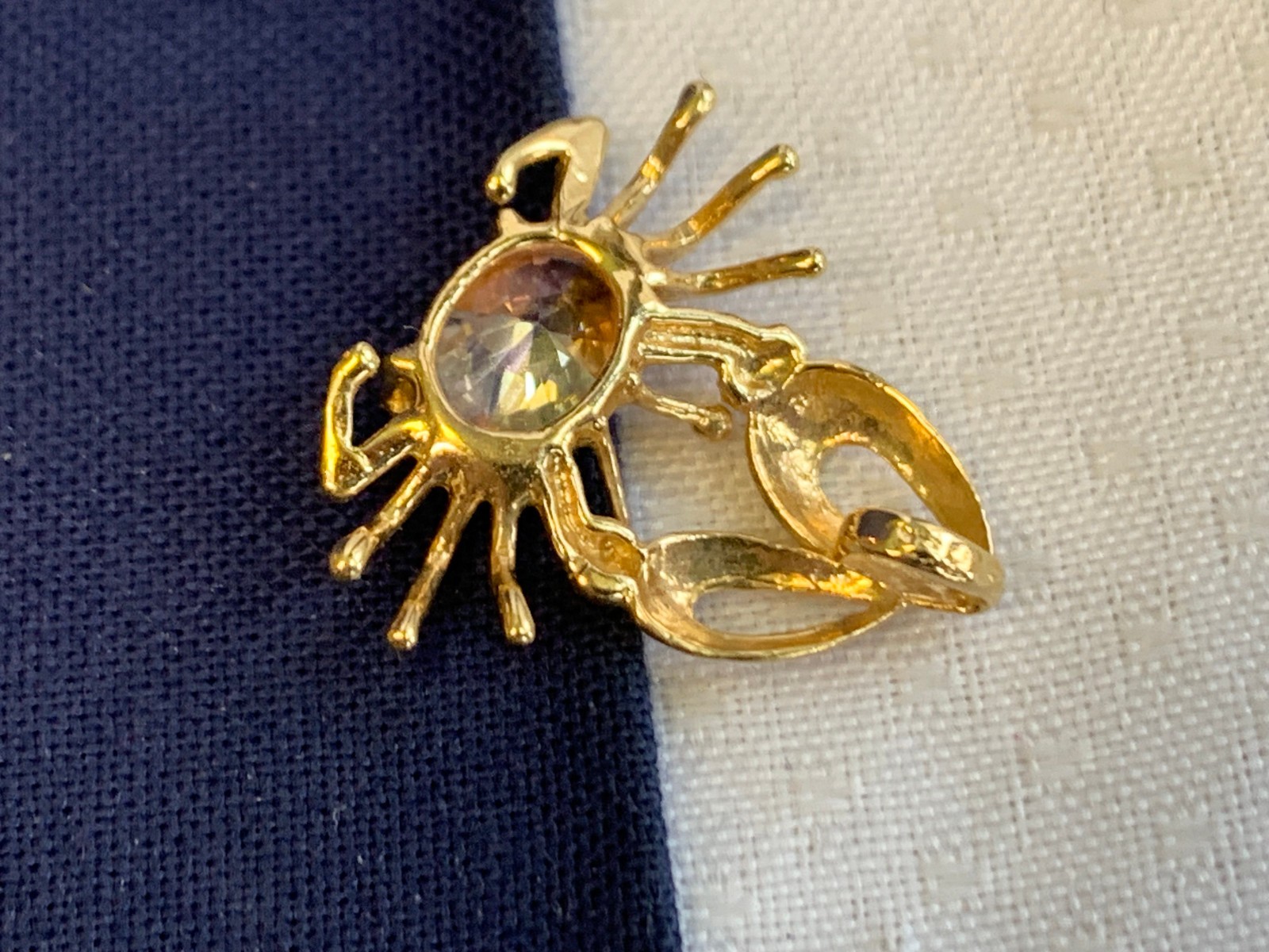 14K Yellow Gold Crab Pendant 1.47g Fine Jewelry Multicolor Stone Charm *READ*