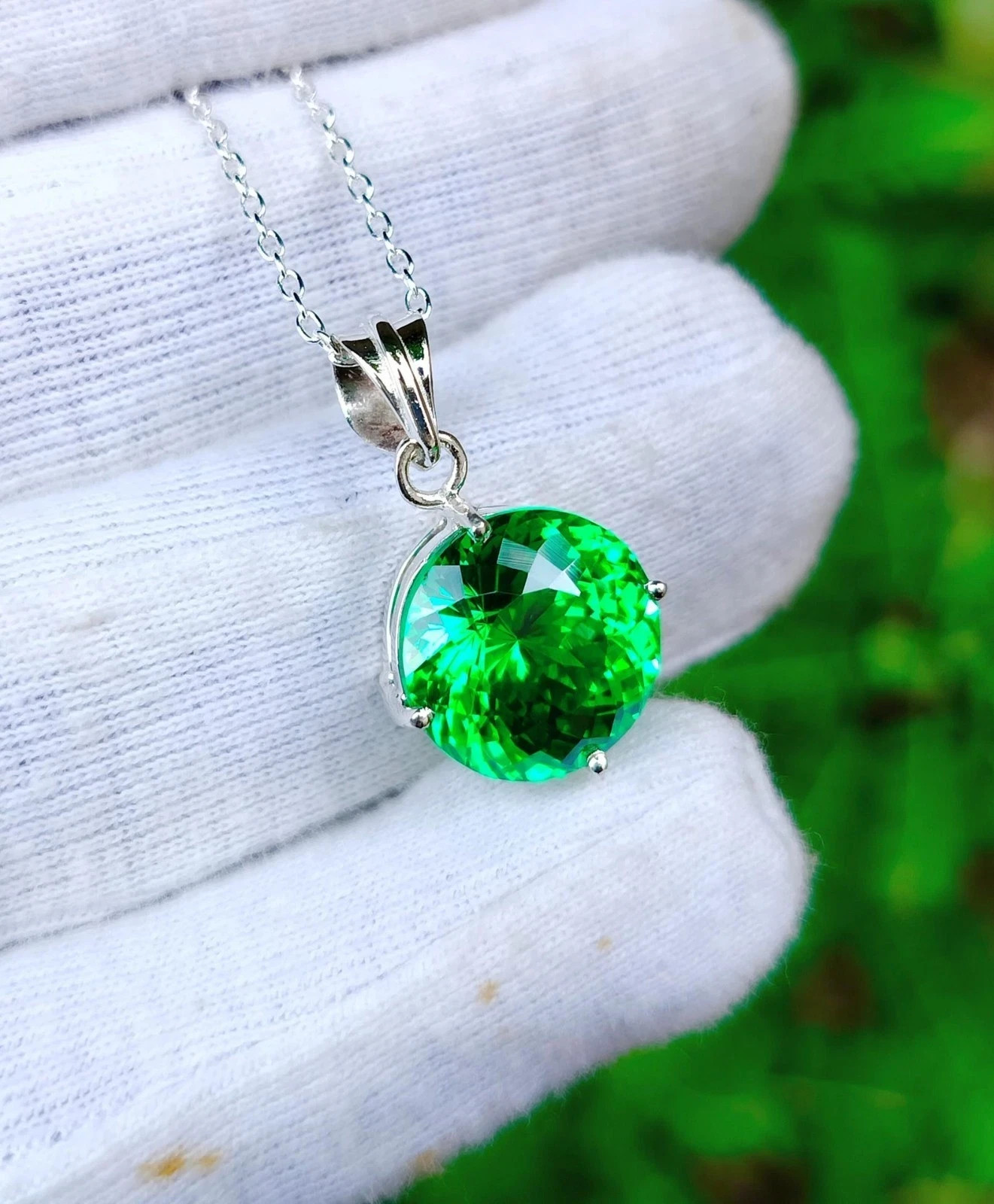 20 Ct Round Cut Green Emerald 925 Solid Silver Pendant Loose Gemstone