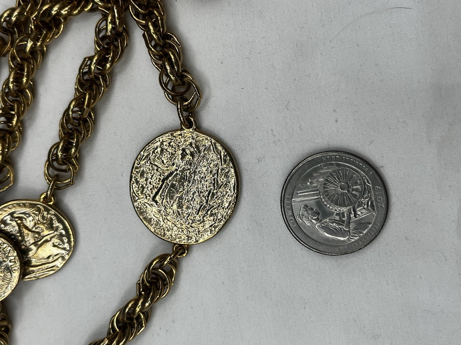 VTG. Coin Triple Strand Gold Tone Replica Roman Greek Soldier Link 20”+ Necklace
