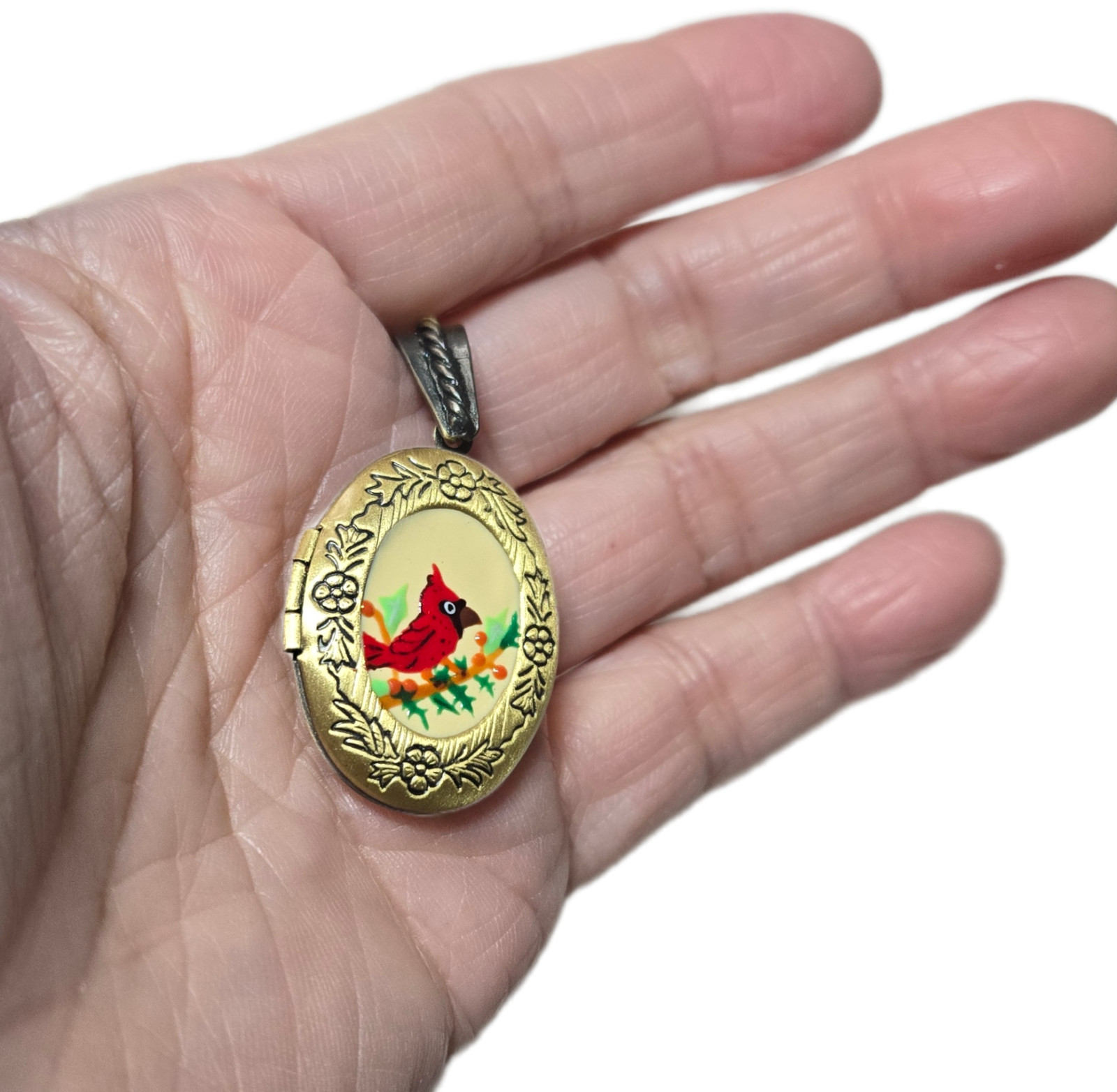 Red Cardinal Bird Oval Locket Pendant Necklace Vintage Brass Photo Keepsake Gift
