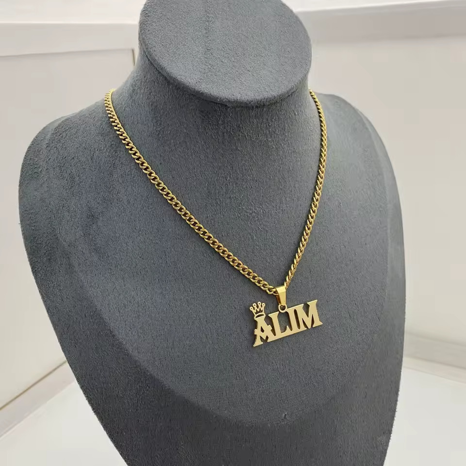 Personalized Crown Name Necklace Cuban Chain Pendant Jewelry Women Men Fashion