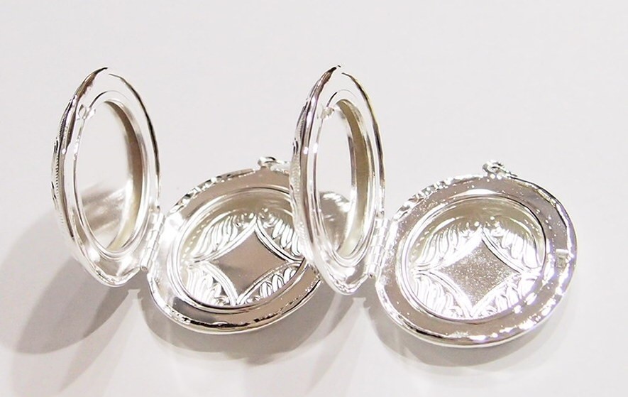 2 of 36x28mm Silver Victorian Style Etched Locket Pendant Settings 54x39mm