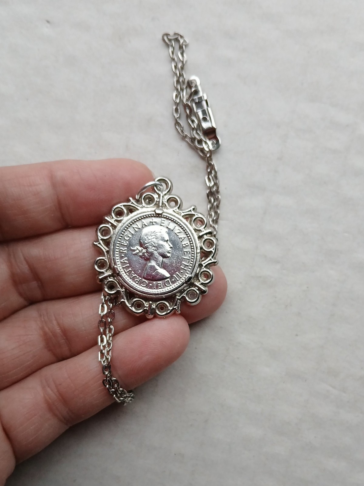 Queen Elizabeth Rear Sixpence Coin Pendant on a Metal Necklace 47cm Length #411
