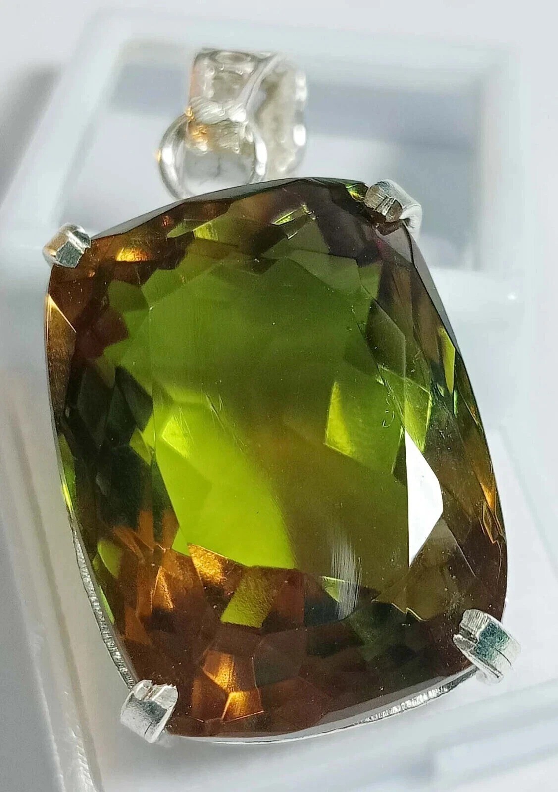 Zultanite Natural 53 Ct Color Changing 925 Solid Silver Pendant Locket Gemstone