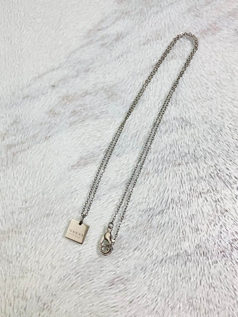Excellent GUCCI Pendant Top, 925 Sterling Silver + Aftermarket Thin Chain,