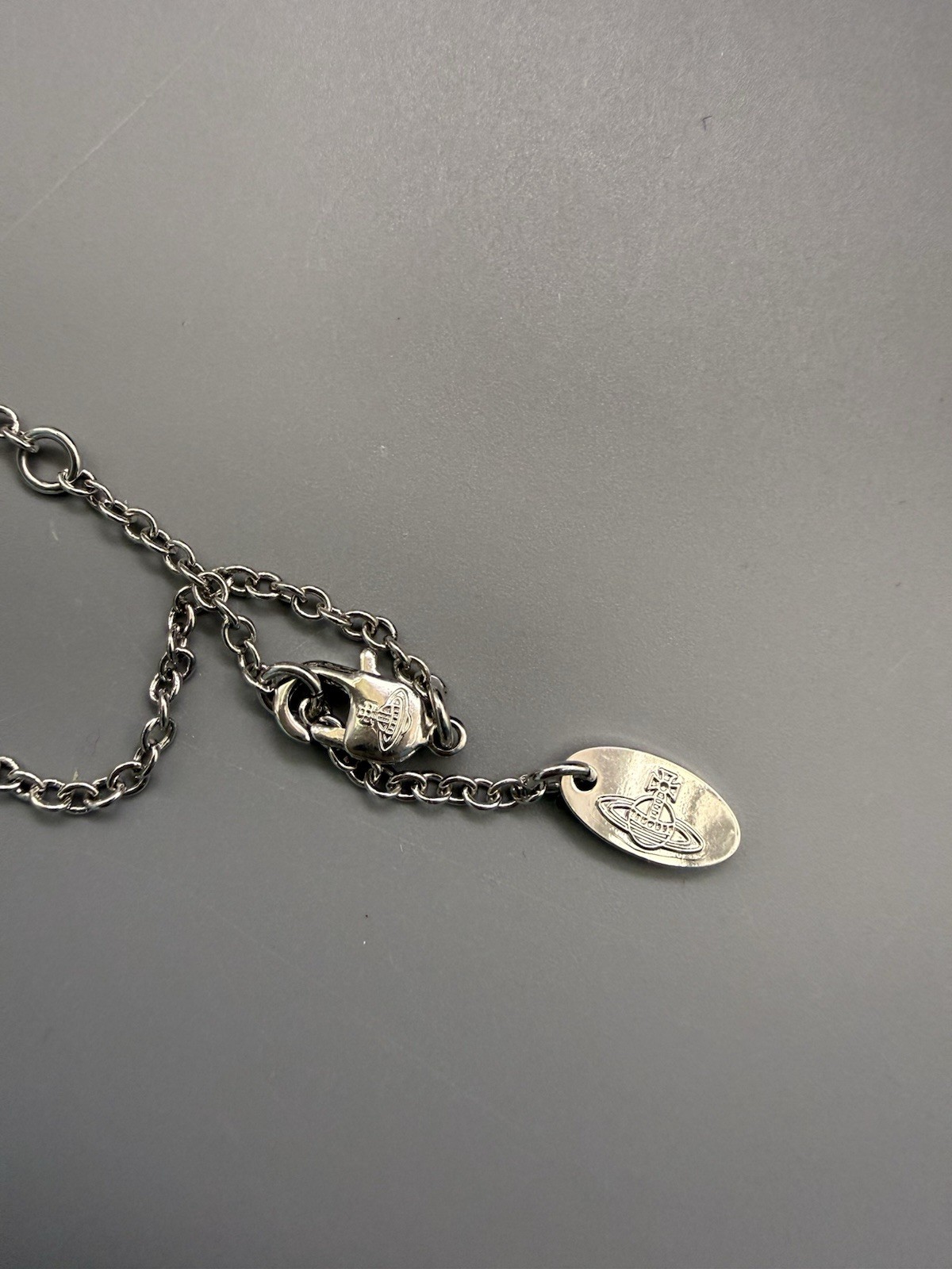used vivienne Westwoods siver necklace