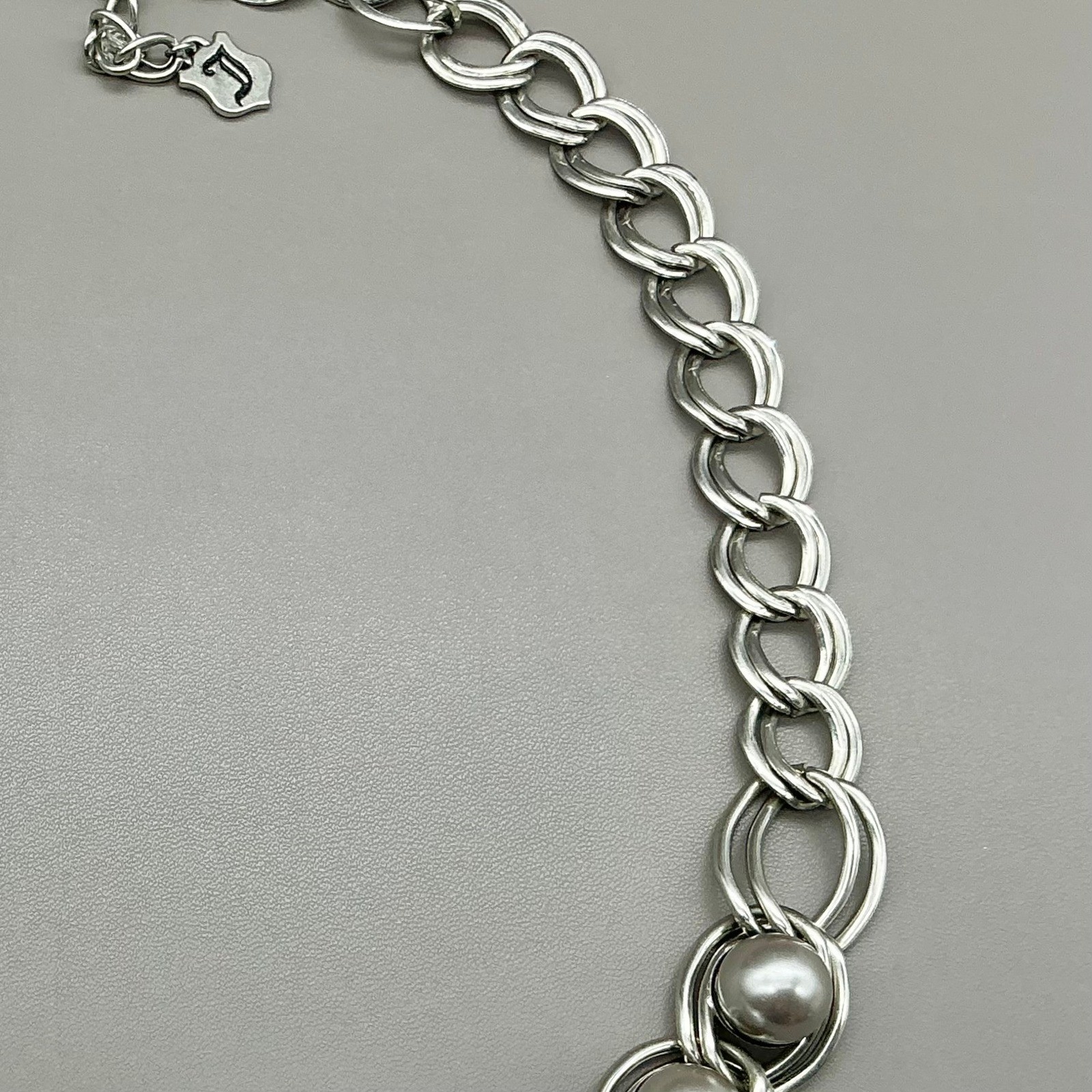Juicy Couture Necklace Gray Faux Pearl Crystal Silver Tone Heart Charm 17-20″