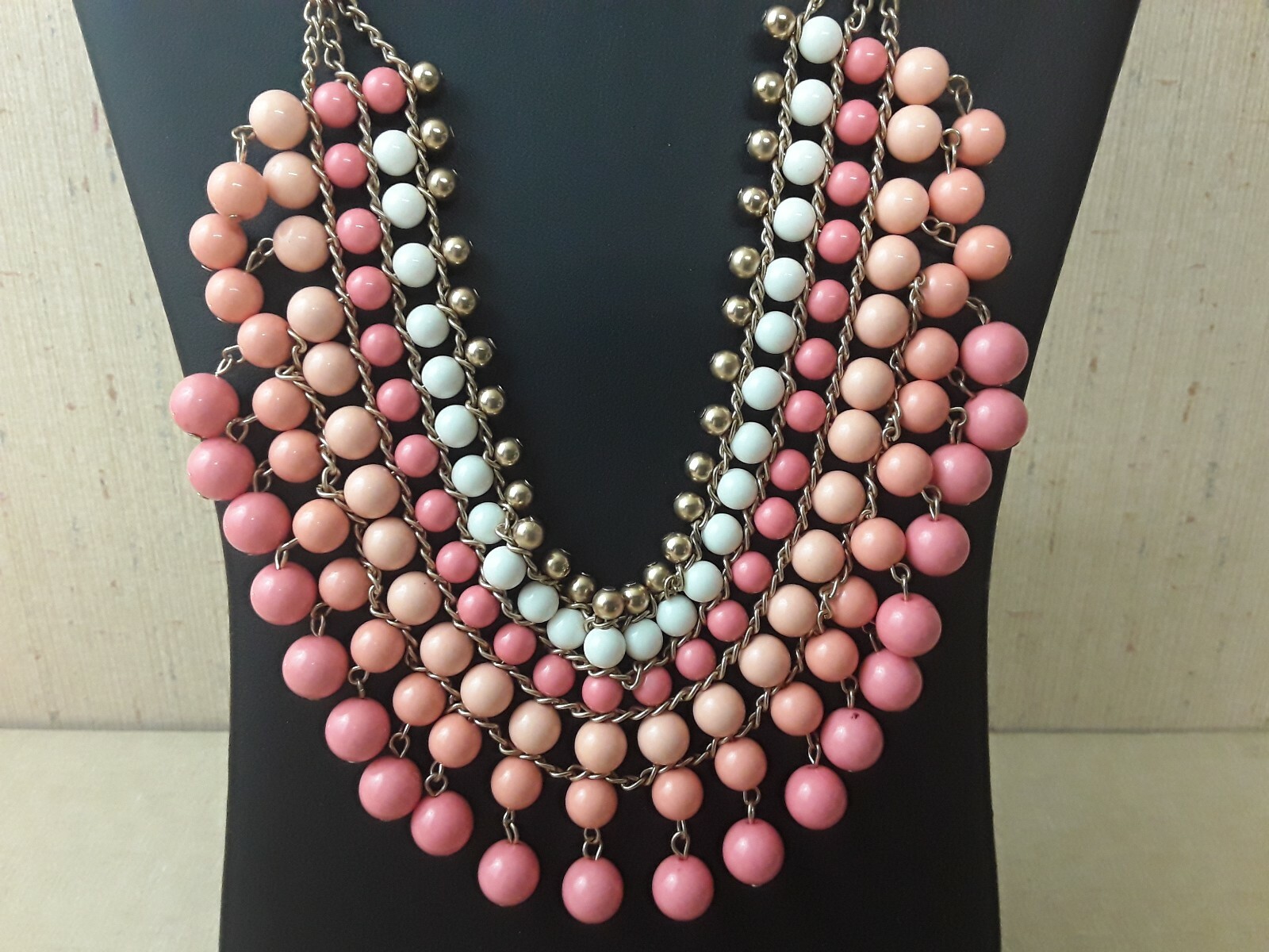 Gold Tone Pink And White Beaded Collar Necklace
