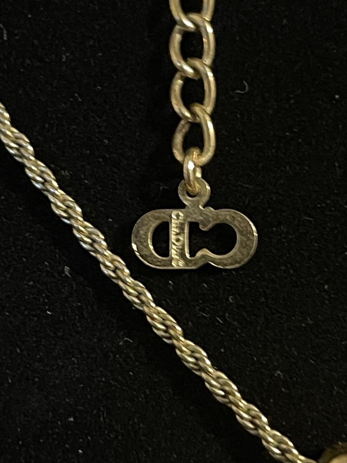 Dior Signed Gold Tone Rope Chain Necklace Round Clear Rhinestone CD Pendant