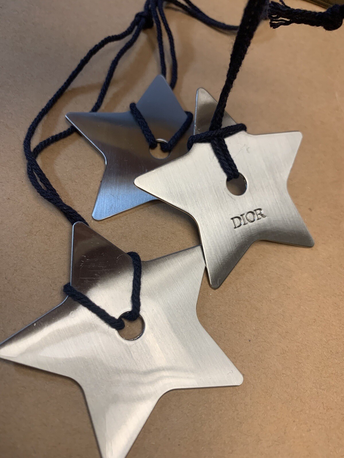 (1) Dior Silver Metal Star Pendant Key Chain Key Ring Bag Charm 100% Authentic