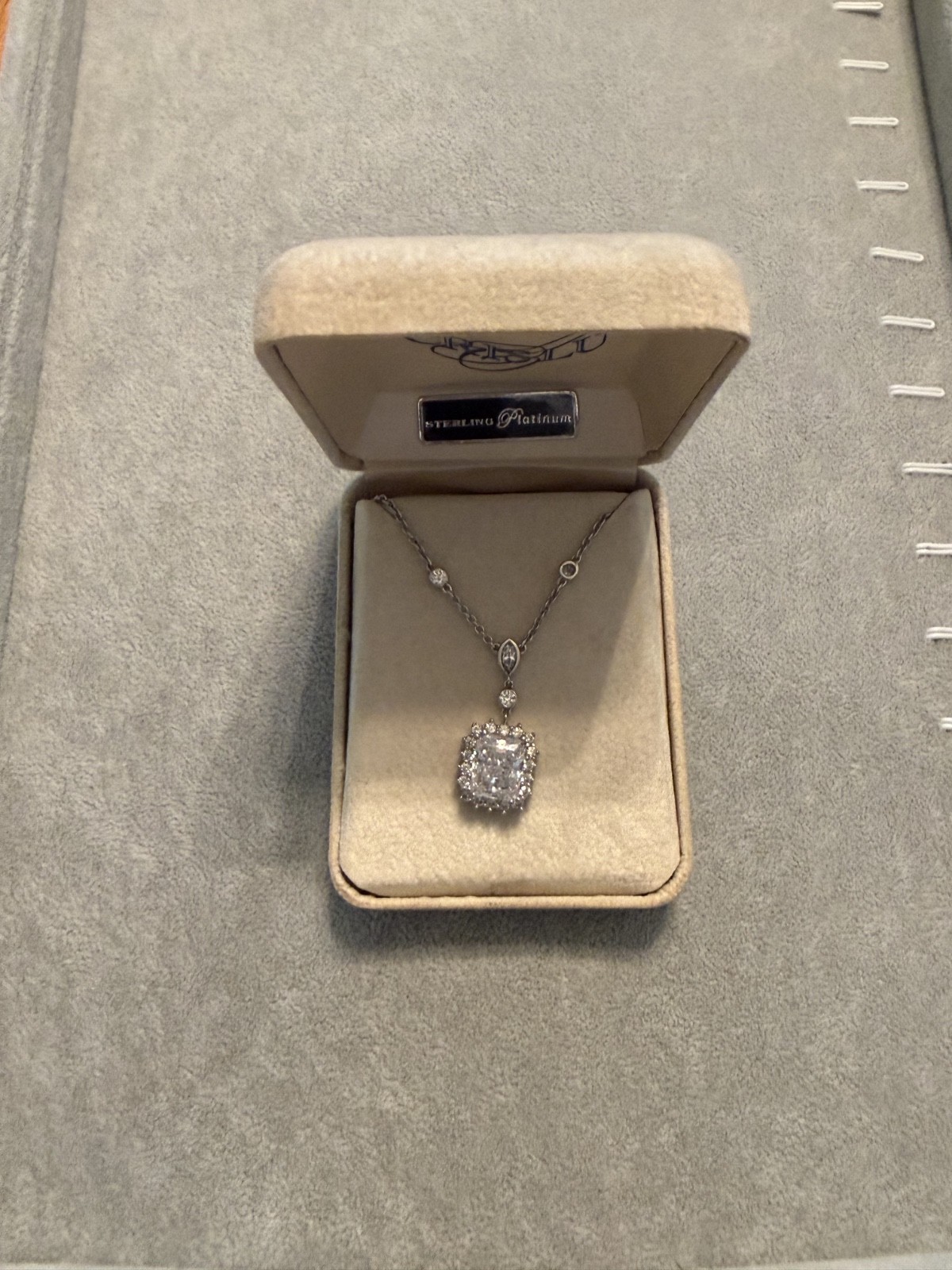 BRAND NEW Sterling Silver Platinum-Bonded 1.55CTW Cushion-Cut Halo Necklace JB1
