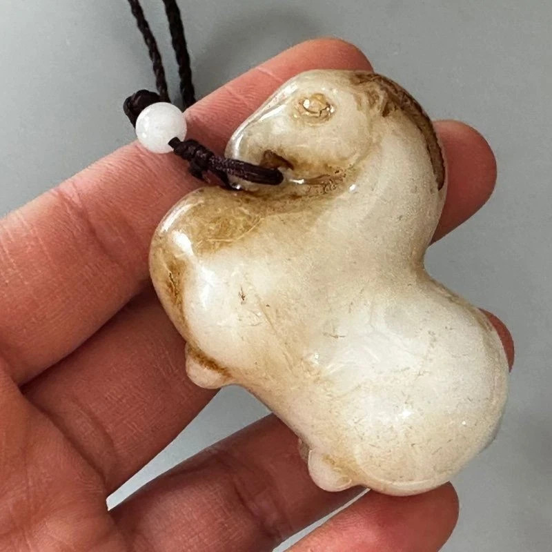 Vintage China Antique Archaize Old Hsiuyen Jade White Horse Pendant Collection