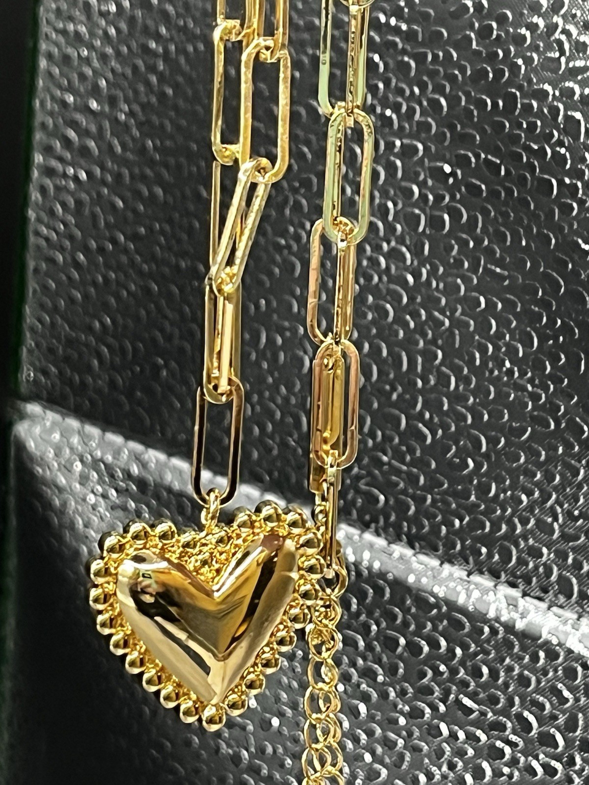 Modern stackable Michelle McDowell 18k Gold Plated Heart necklace 19” NWOT