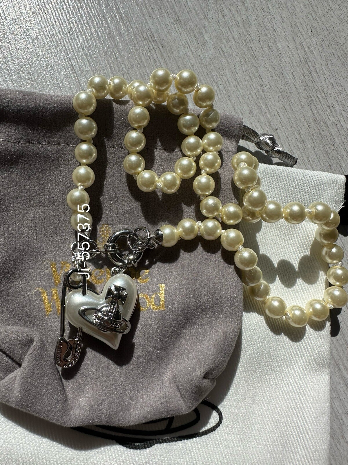 Vivienne Westwood Orbit Heart Pin pearl necklace silver
