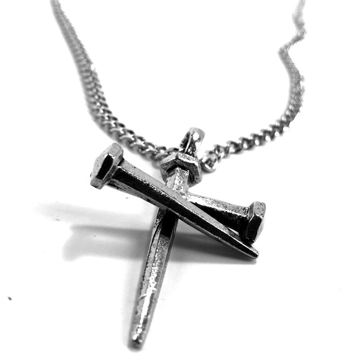 3 Nails Cross Necklace Lead Free Pewter Made in the USA (c80Lch)