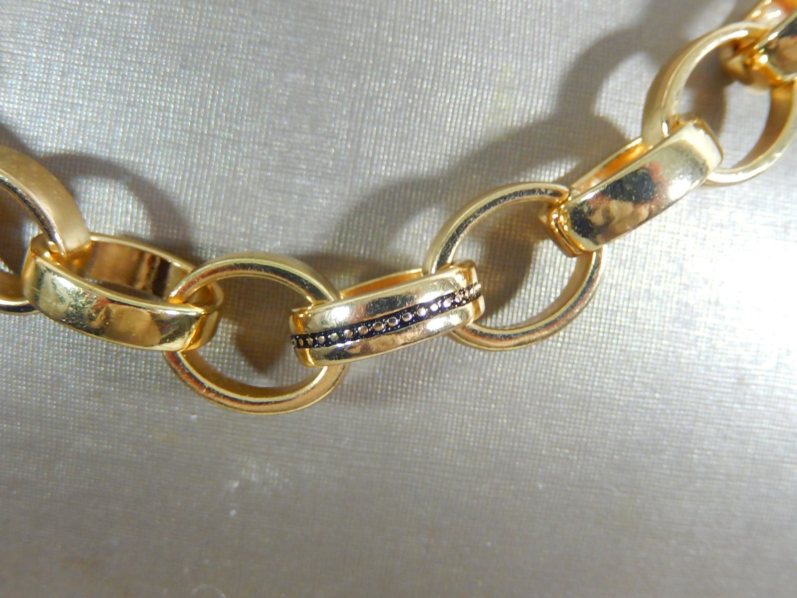 VTG CHUNKY OVAL ROLO LINK W BLACK ENAMEL DESIGN TONE 19″ NECKLACE SIGNED LS