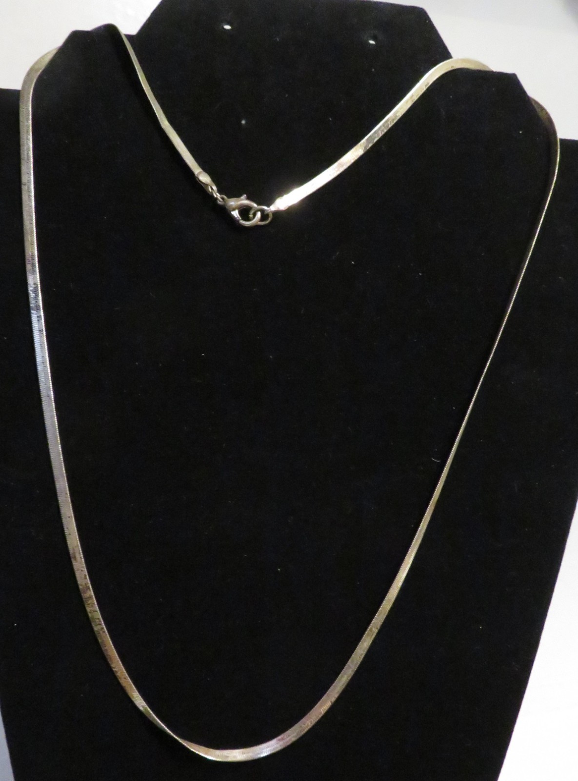 Vintage Gold Silver Tone Herringbone Chain Necklace Flat Link 24″ ROUGH CONDITIO