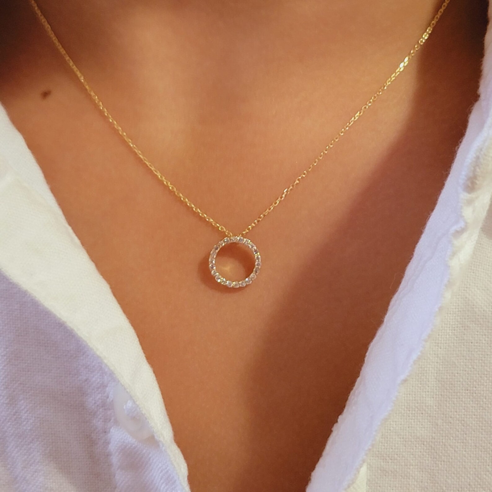 Lab Grown 0.10 Ct Round EF VS Diamond Circle Shape Necklace in 14K Solid Gold