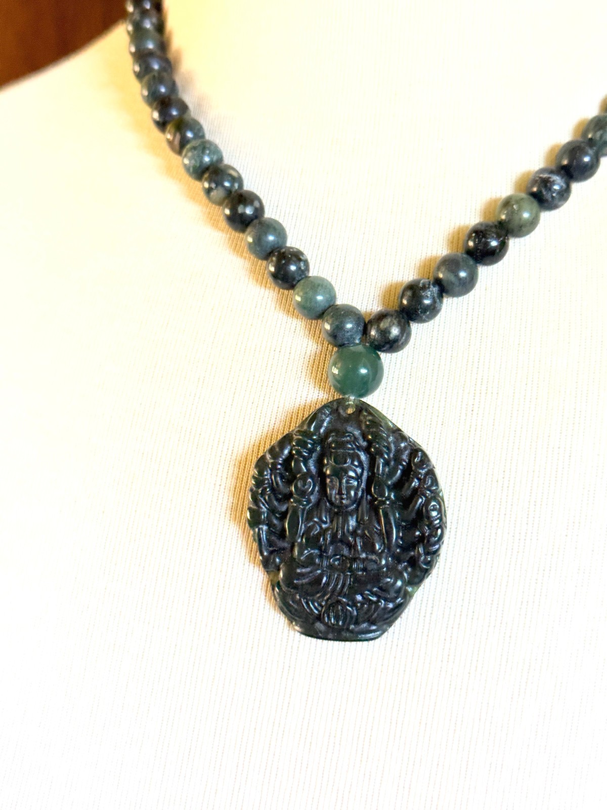Chinese Guanyin necklace jadeite green black pendant jade unisex beaded China