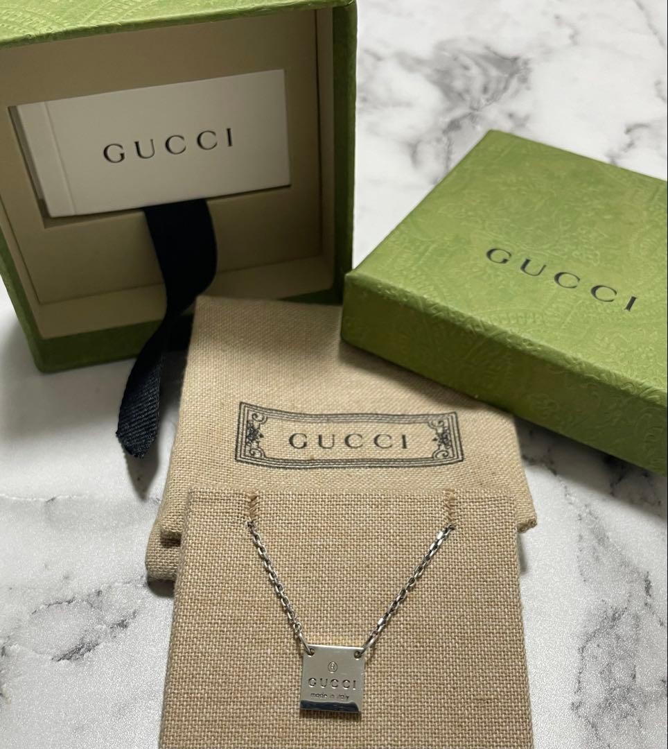 GUCCI Gucci Square Plate Necklace Men Women