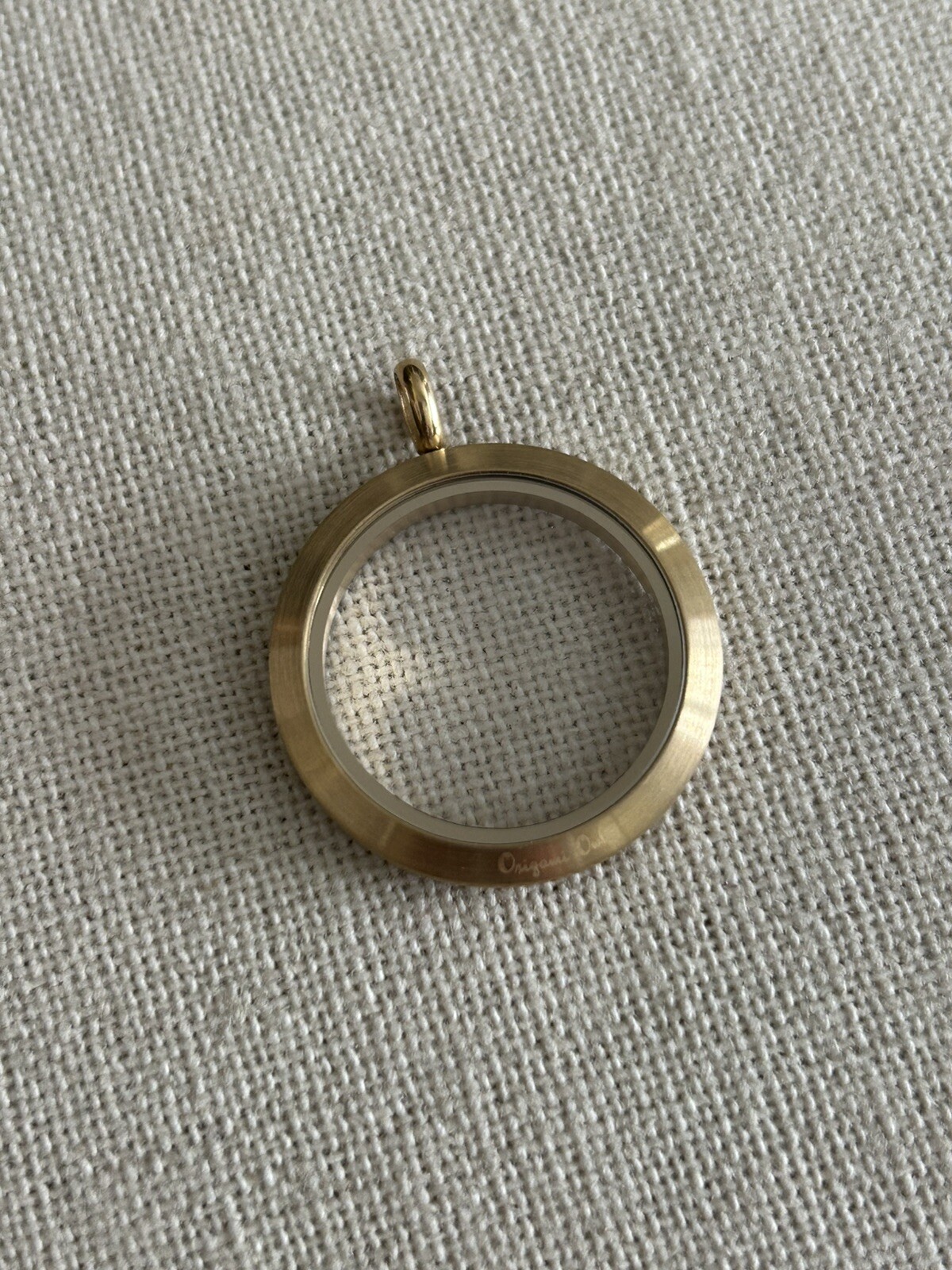 Origami Owl LK4003 Large Gold “BASE ONLY” Twist Locket “New”