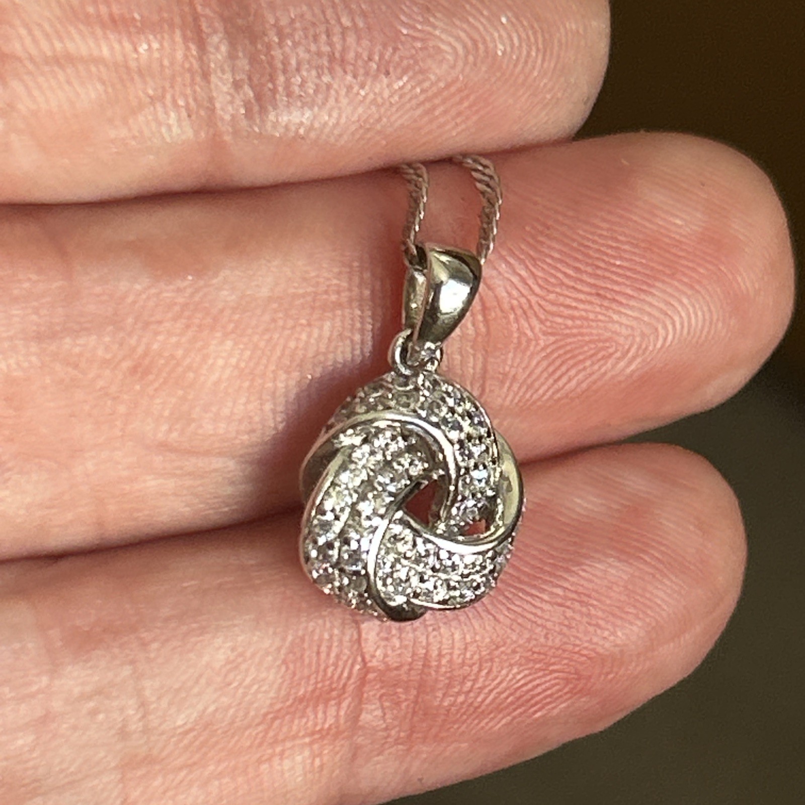 925 Silver Infinity Knot Design Pendant With Cubic Zirconias & 46cm Chain