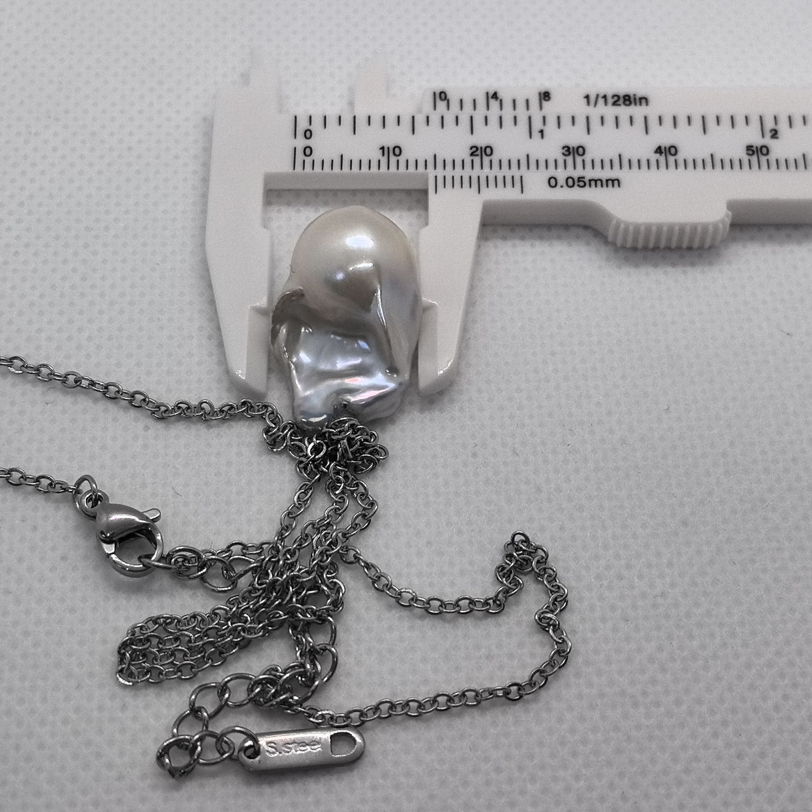 Natural 22mm Baroque Pearl Pendant Necklace Irregular Freshwater Pearl Jewelry