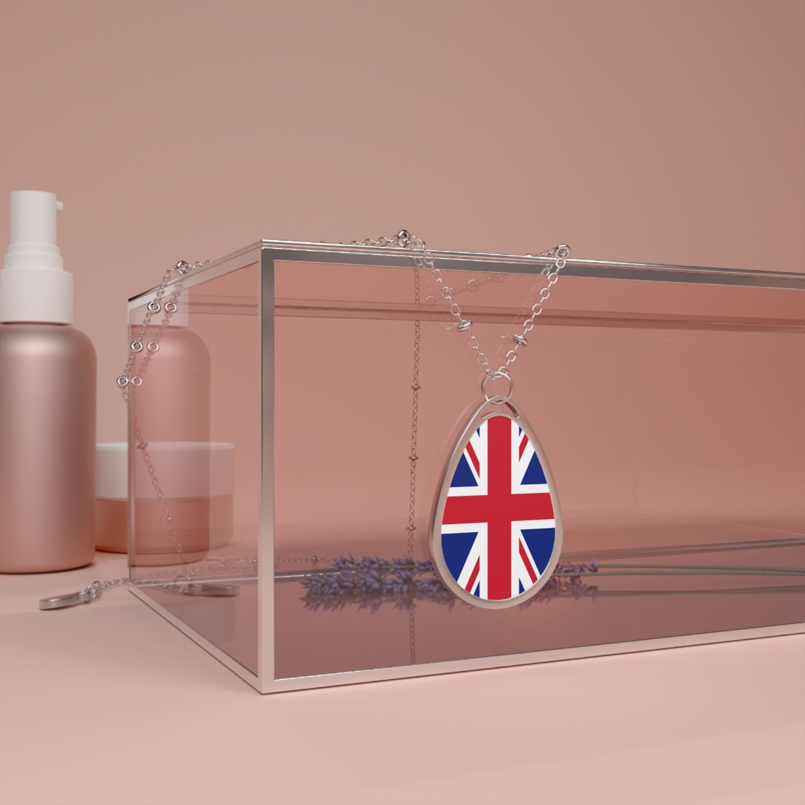 United Kingdom Flag Oval Necklace – Flag Pendant – One Size / Silver