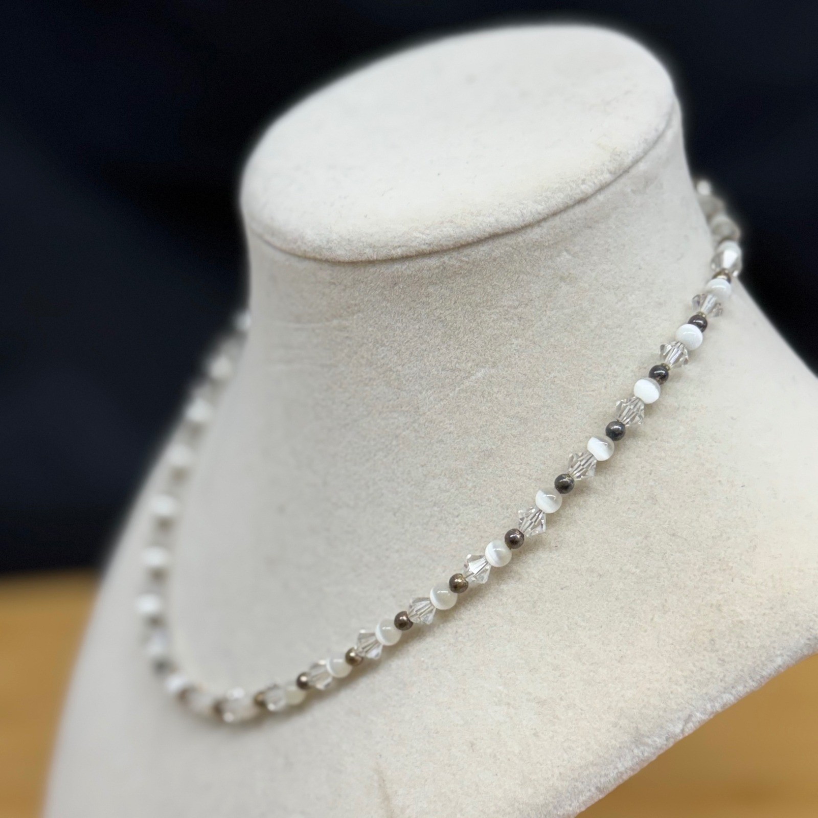 Vintage Sterling Silver 925 White Cats Eye Crystal Beaded Choker Necklace 16″