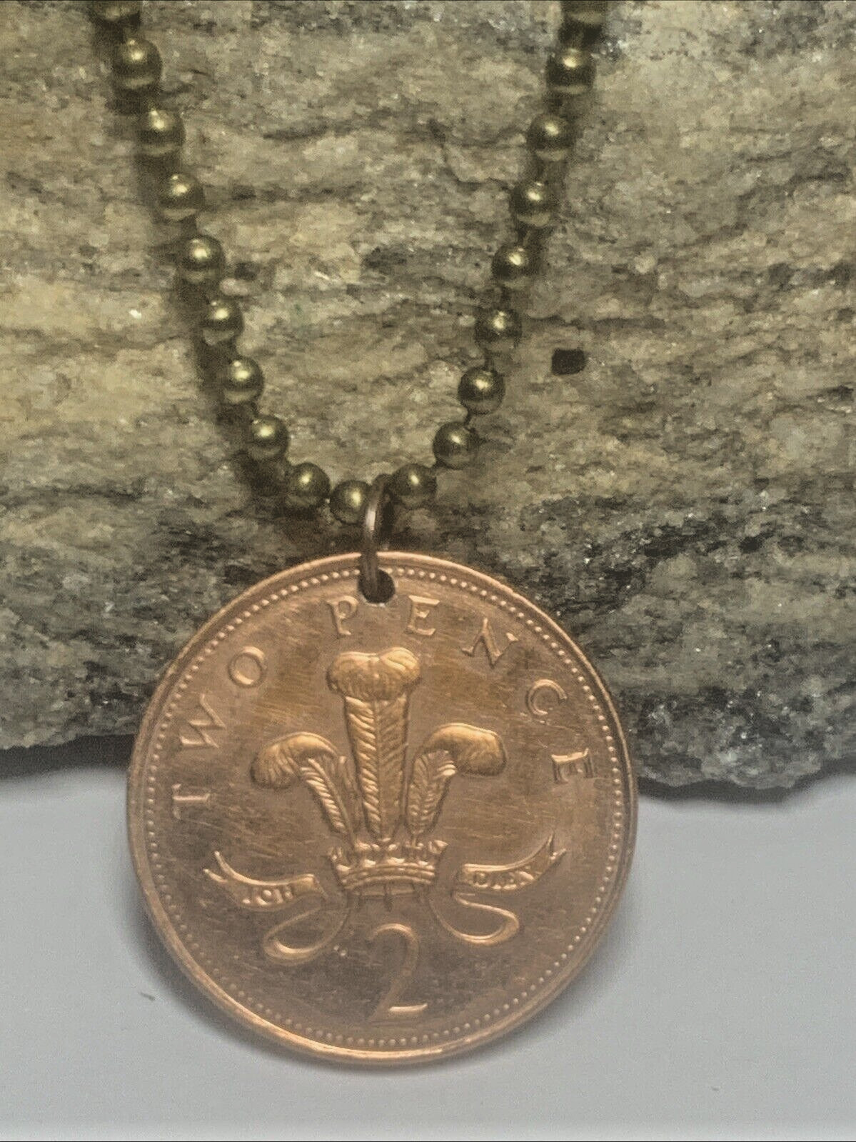 1998 UK Two Pence Coin Pendant Wales Plume Welsh Ostrich. Elizabeth. A1