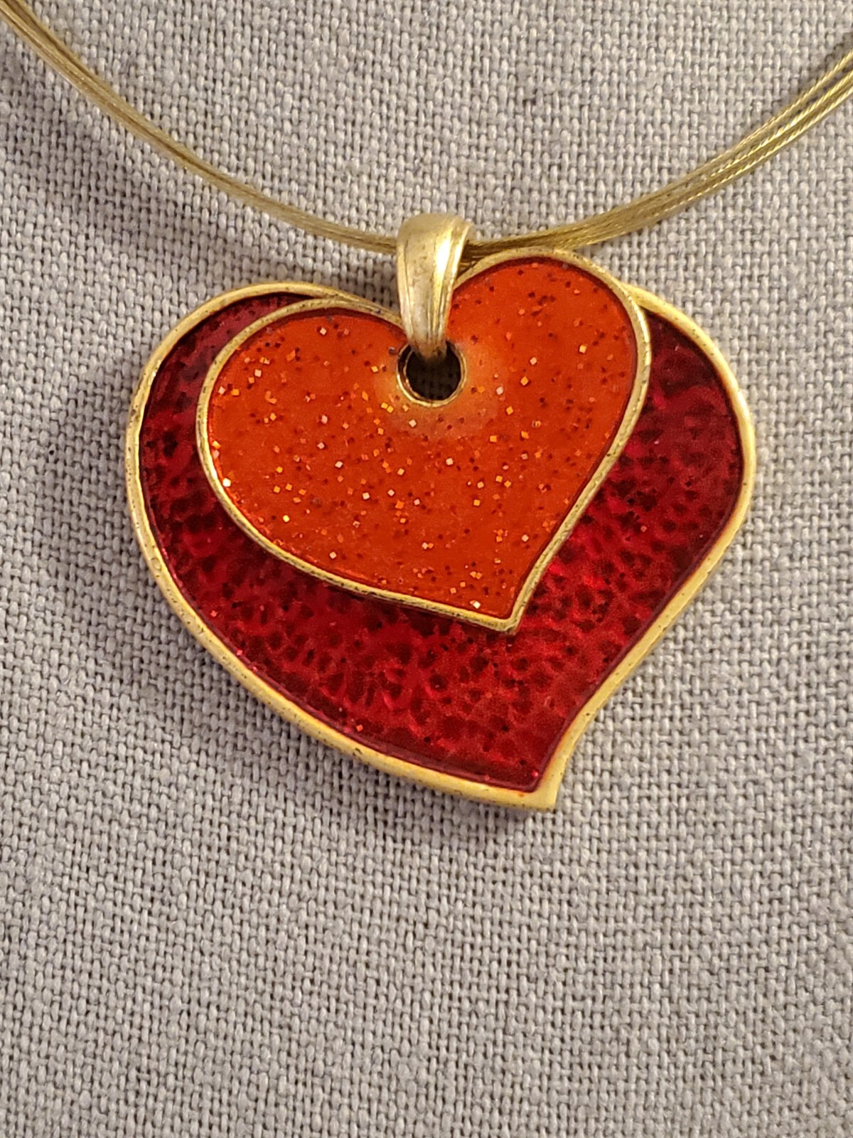 Modern Retro Pattern Heart Wire Necklace Enamel