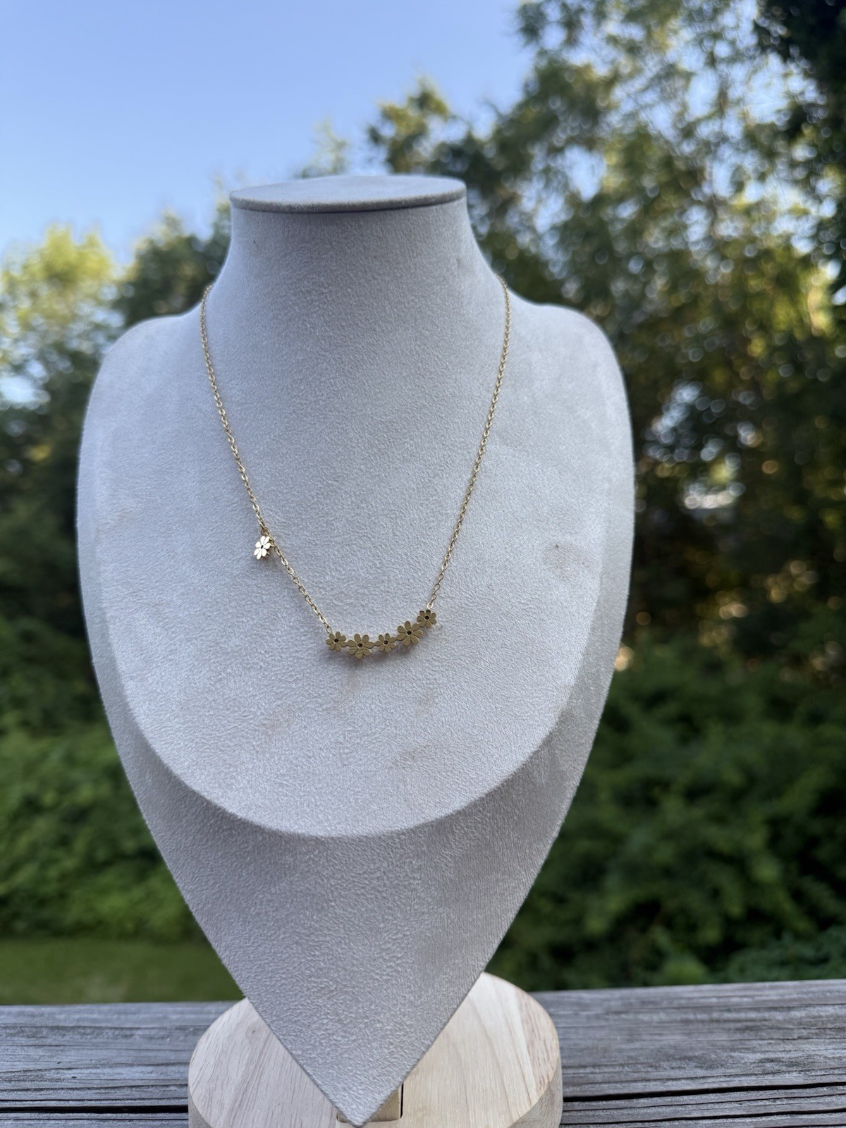 Gold Tone Yellow Gold Plated Cable Chain Necklace w/ Floral Charm Pendant