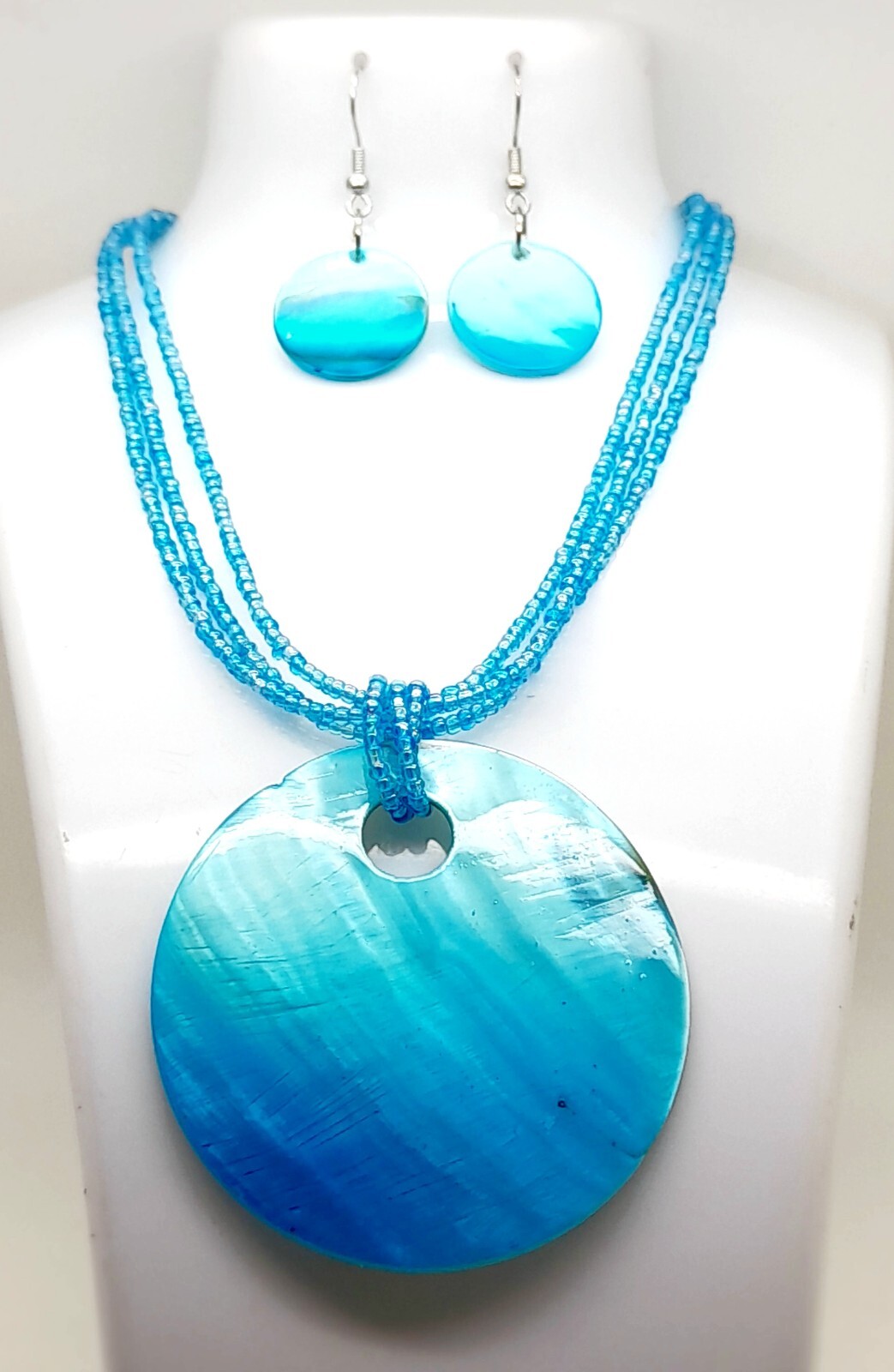 S001 Round shell Pendant blue strand seed bead fashion necklace earrings set