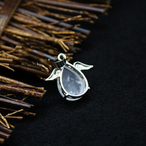 25*24mm Natural Stone Crystal Gemstone Angel Wing Pendant Unisex Adult Jewelry