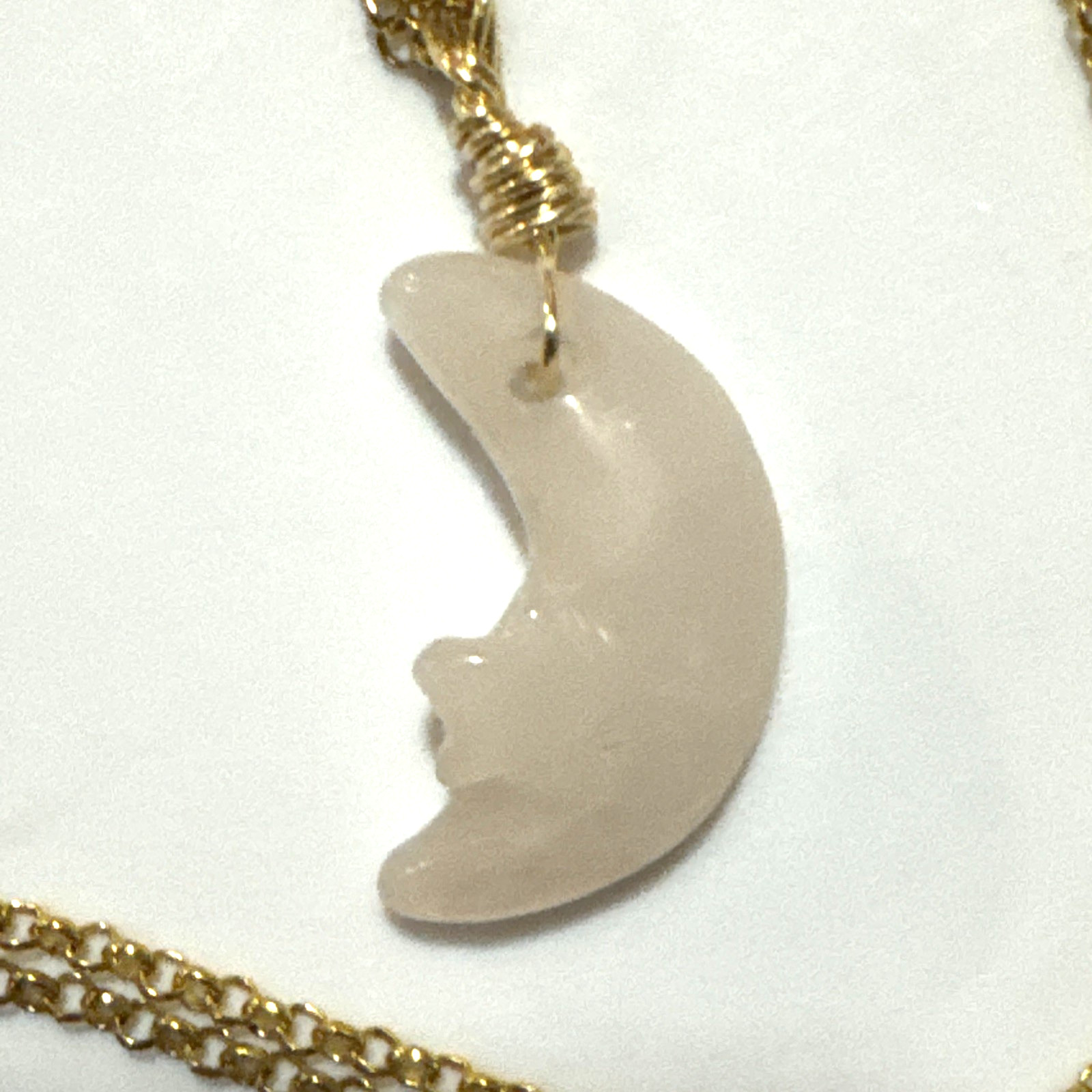 Moon Rose Quartz Pendant Necklace Jewelry Gold Tone 21″ Chain Genuine Stone