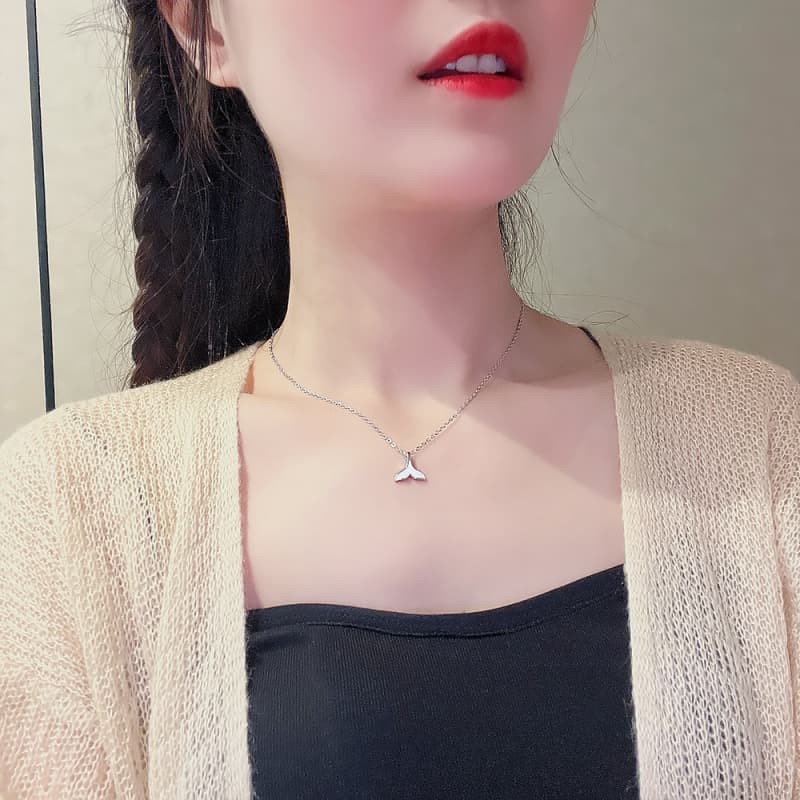 Tail Pendant Beautiful Fishtail Necklace Charm Whale Fish Chain Woman Jewelry