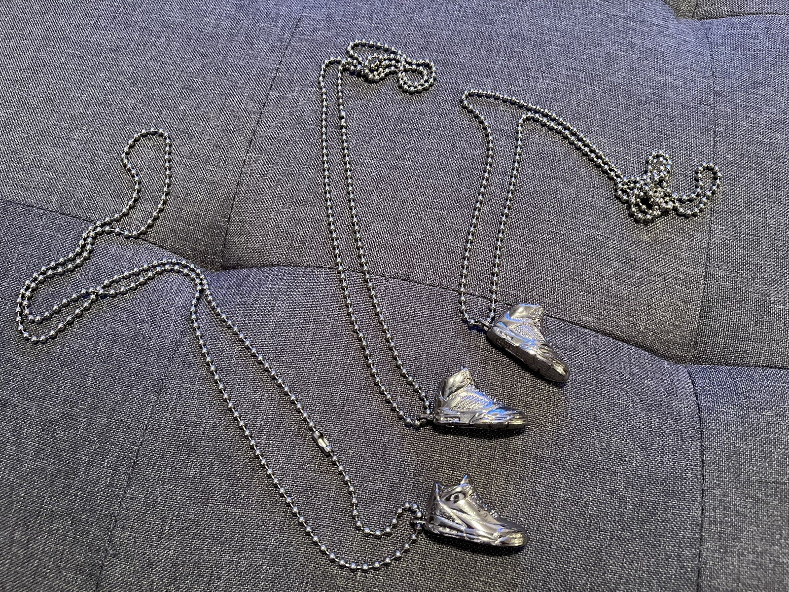 AUTHENTIC NIKE AIR JORDAN 3 necklace and pendant 1 11 5 Dunk SB Yeezy Force One
