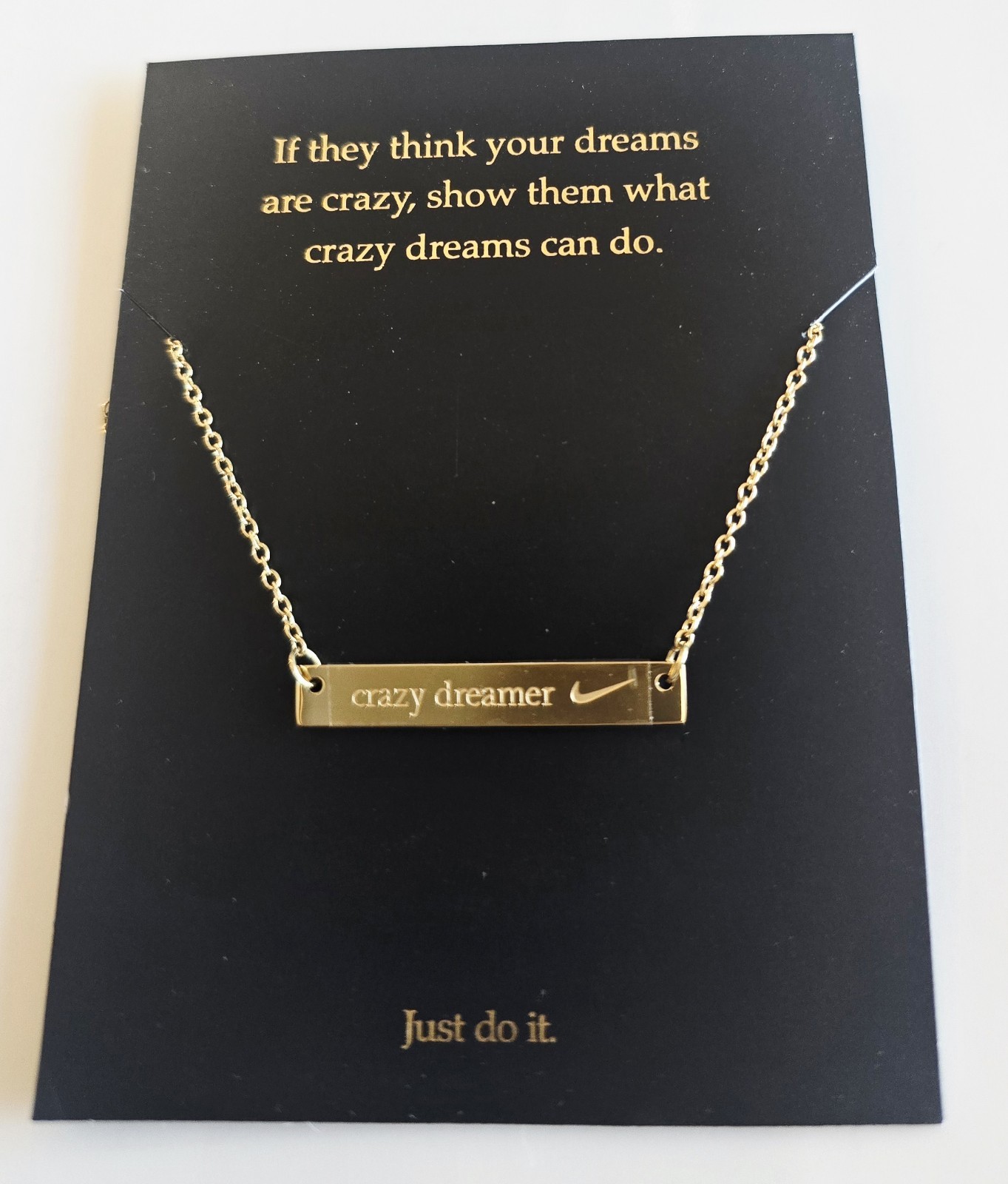 Nike Crazy Dreamer Swoosh 16″ + Gold Tone Supreme Just Do It Necklace Unisex