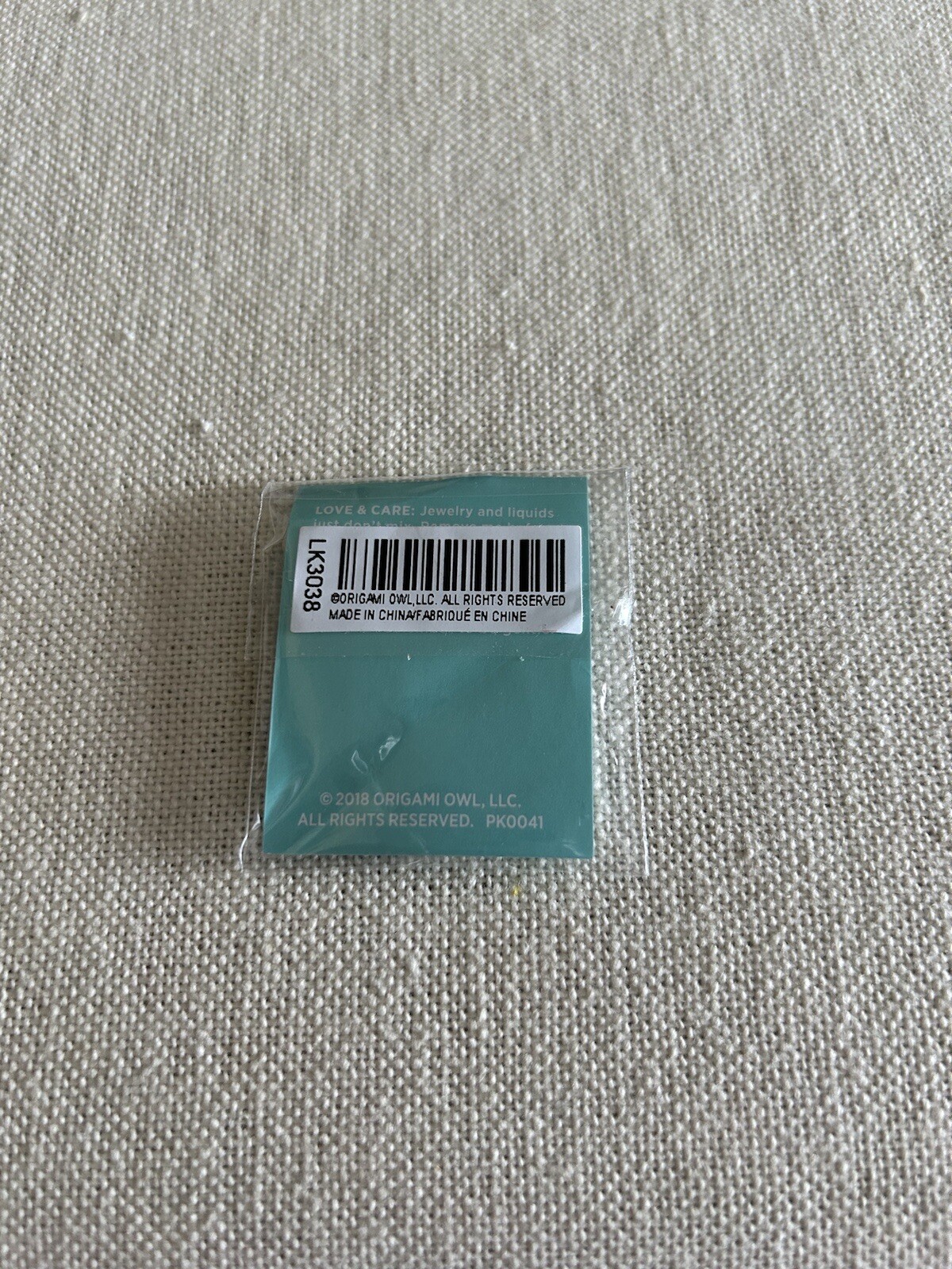 Authentic Origami Owl LK3038 Medium Silver Twist Link Locket BASE ONLY “NIP”