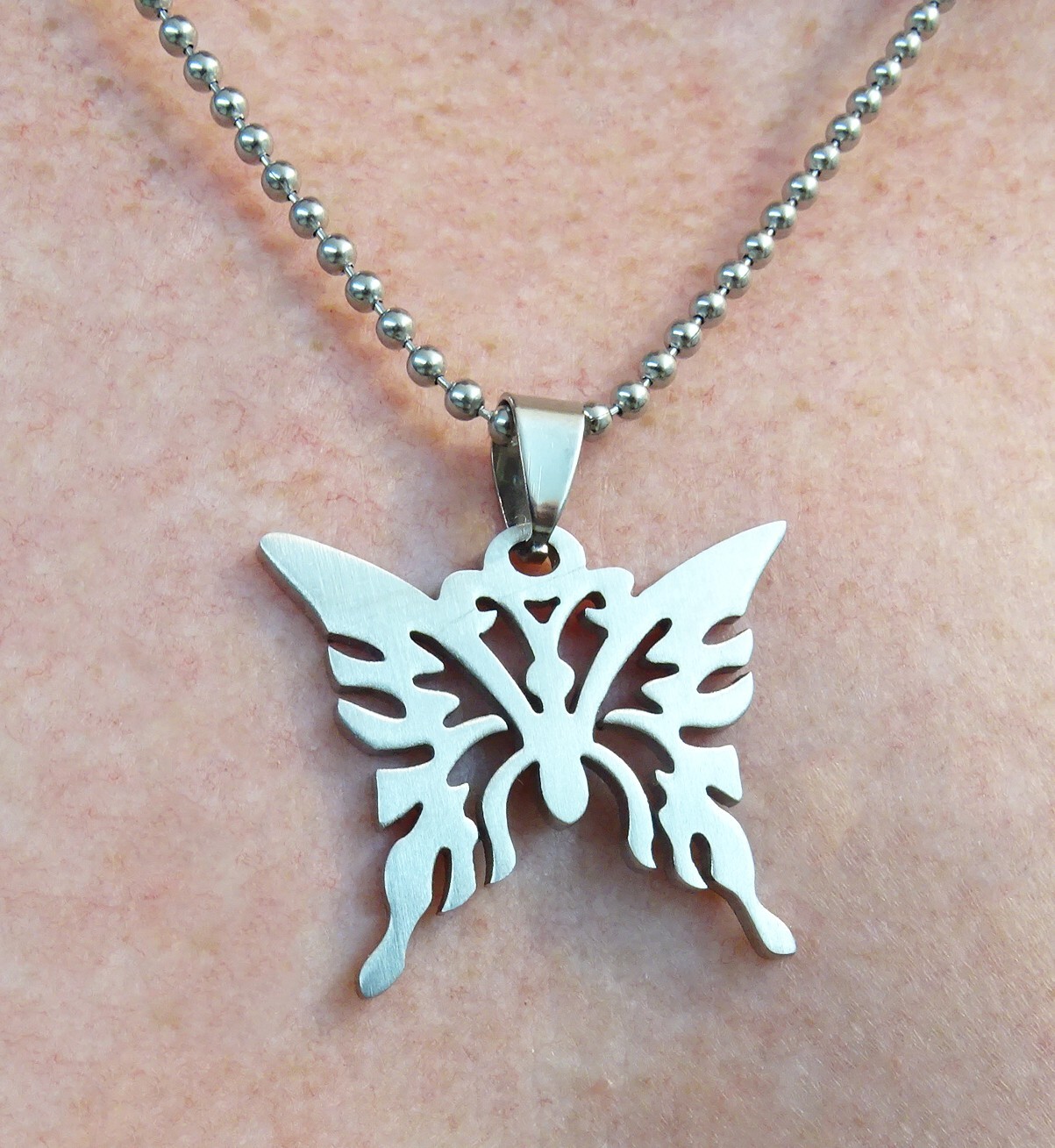 New Large Stainless Steel Butterfly 25” Steel Ball Chain Unisex Retro Necklace