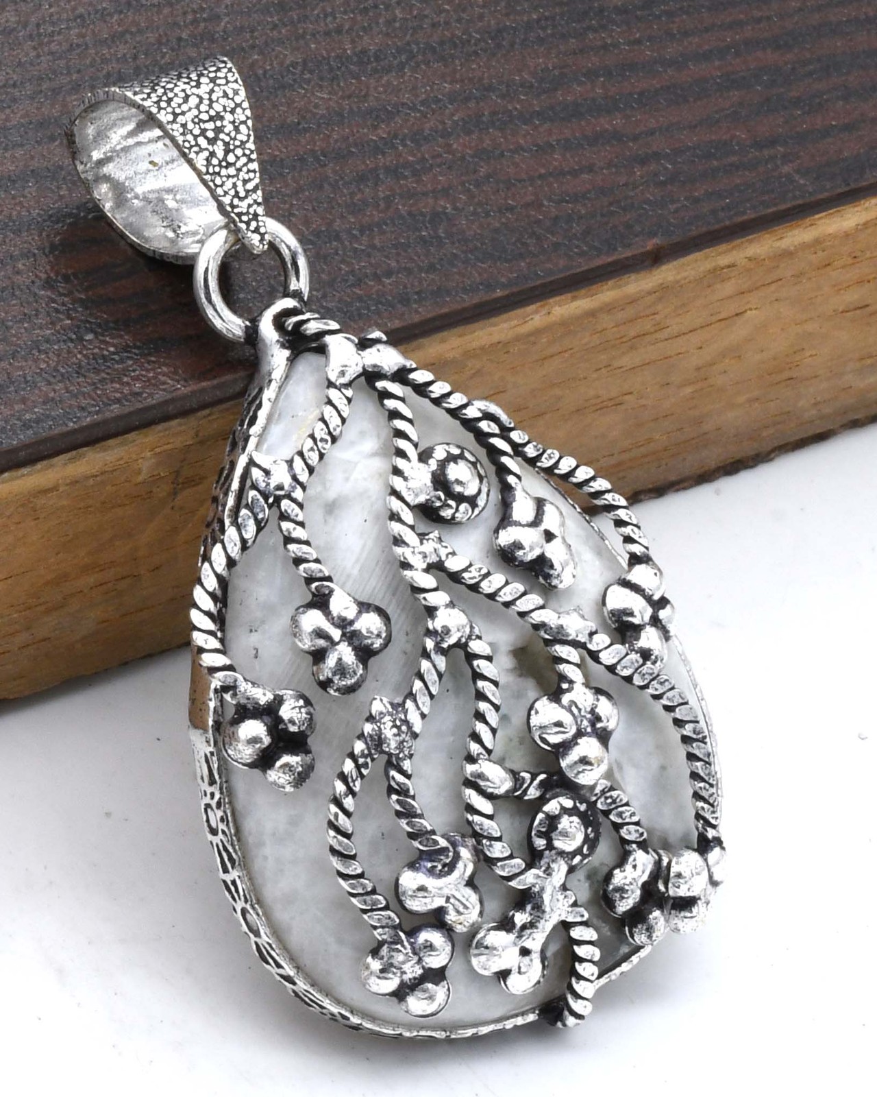 Rainbow Moonstone Natural Gemstone Pendant Jewelry 0.8″ P 4379