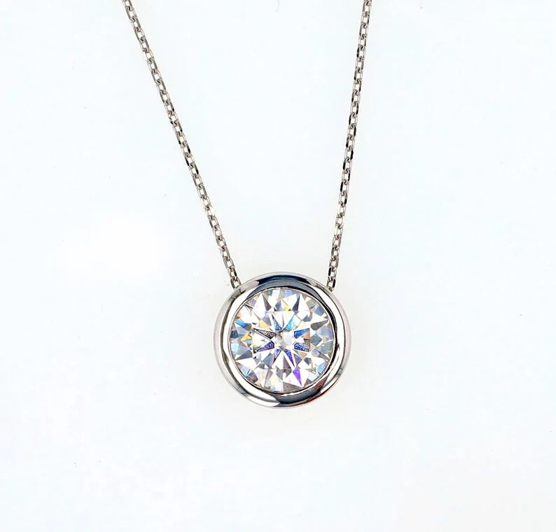 Lustrous 1 Ct White Flawless Moissanite Round Stone 925 Sterling Silver Necklace