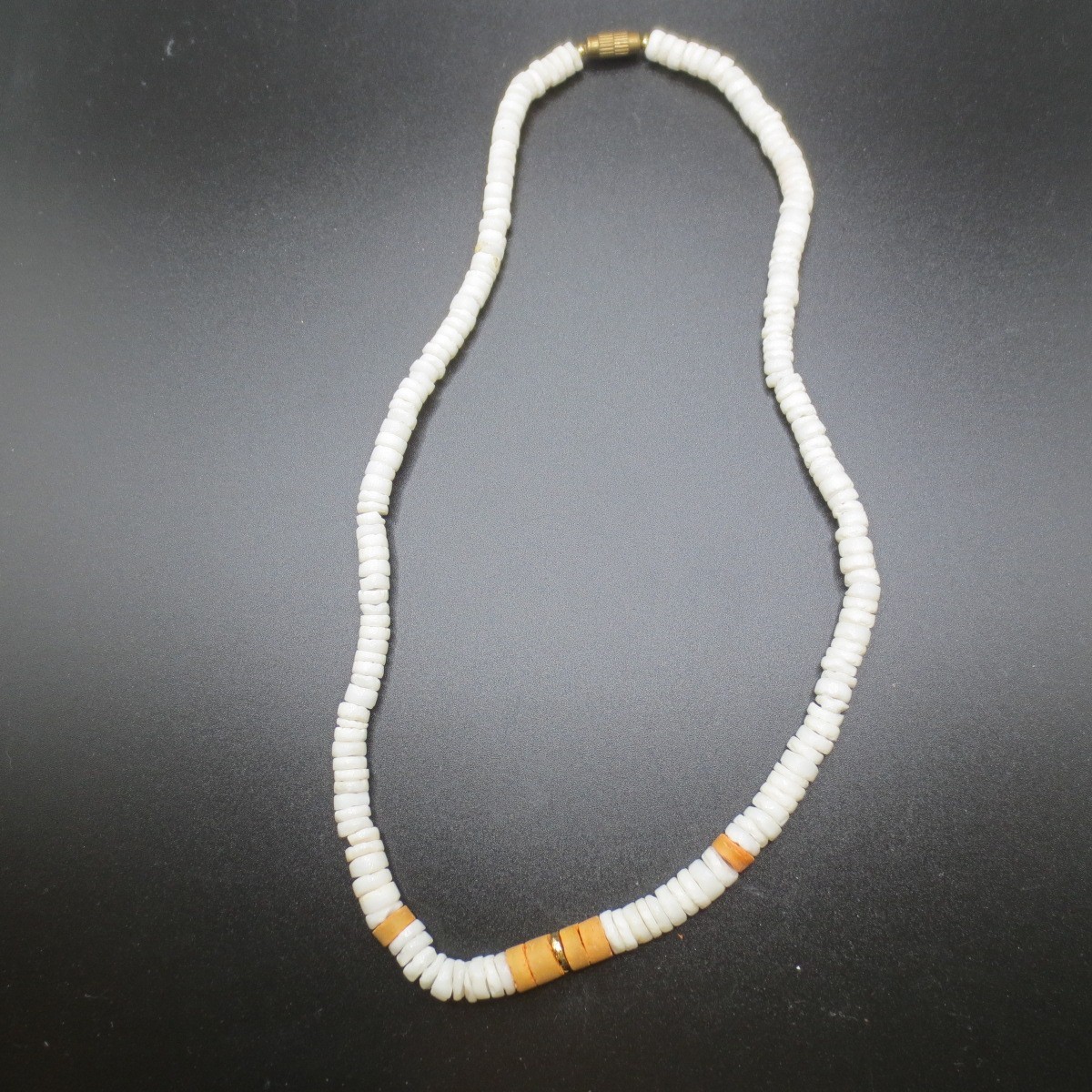 Vtg 1970s Authentic Puka Shell & Unknown Coral Bead Necklace Hawaii Surfer 17″